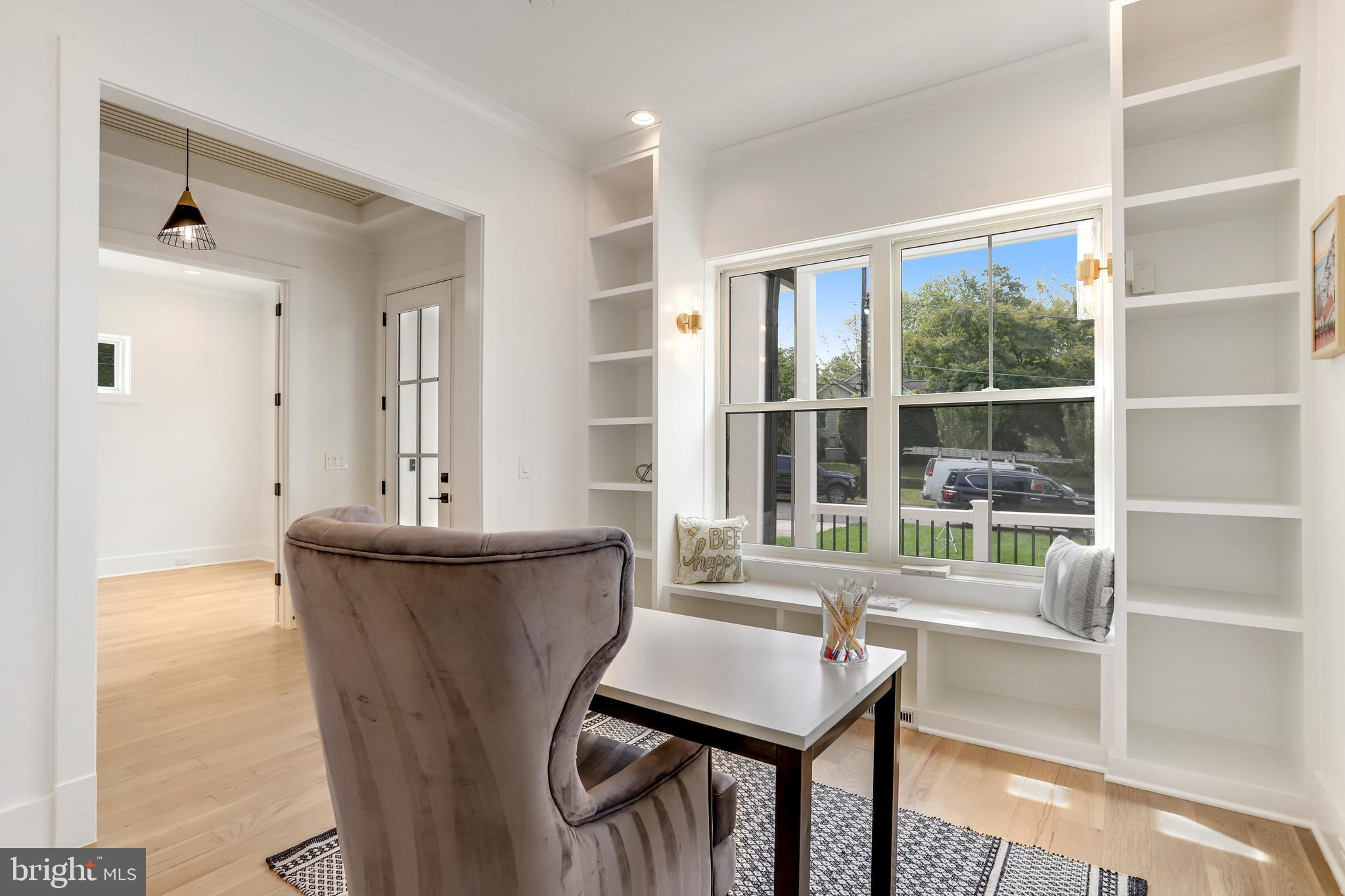 GARRETT PARK - Residential