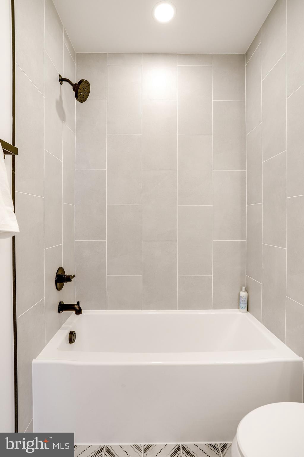 GARRETT PARK - Residential