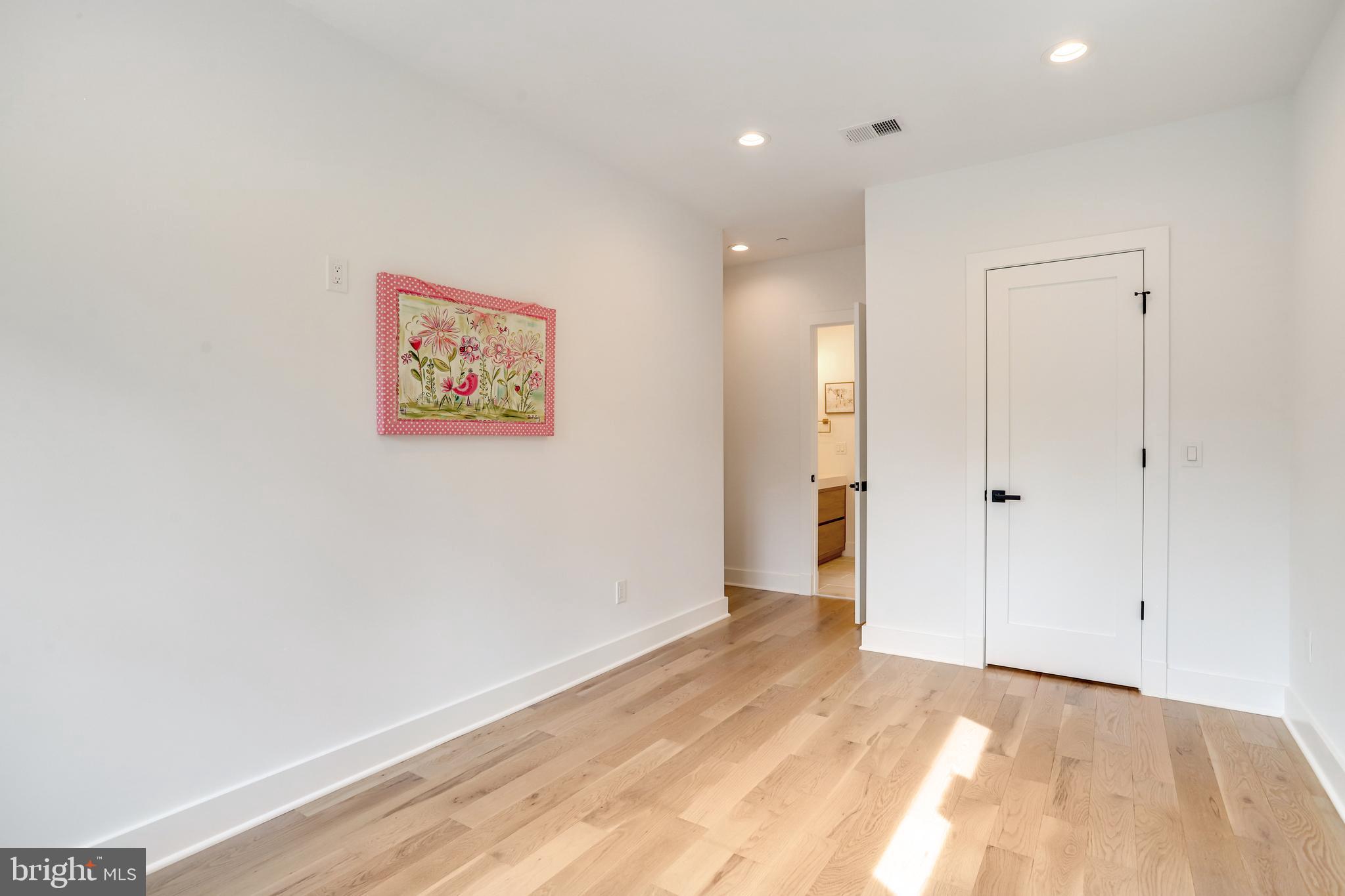 GARRETT PARK - Residential