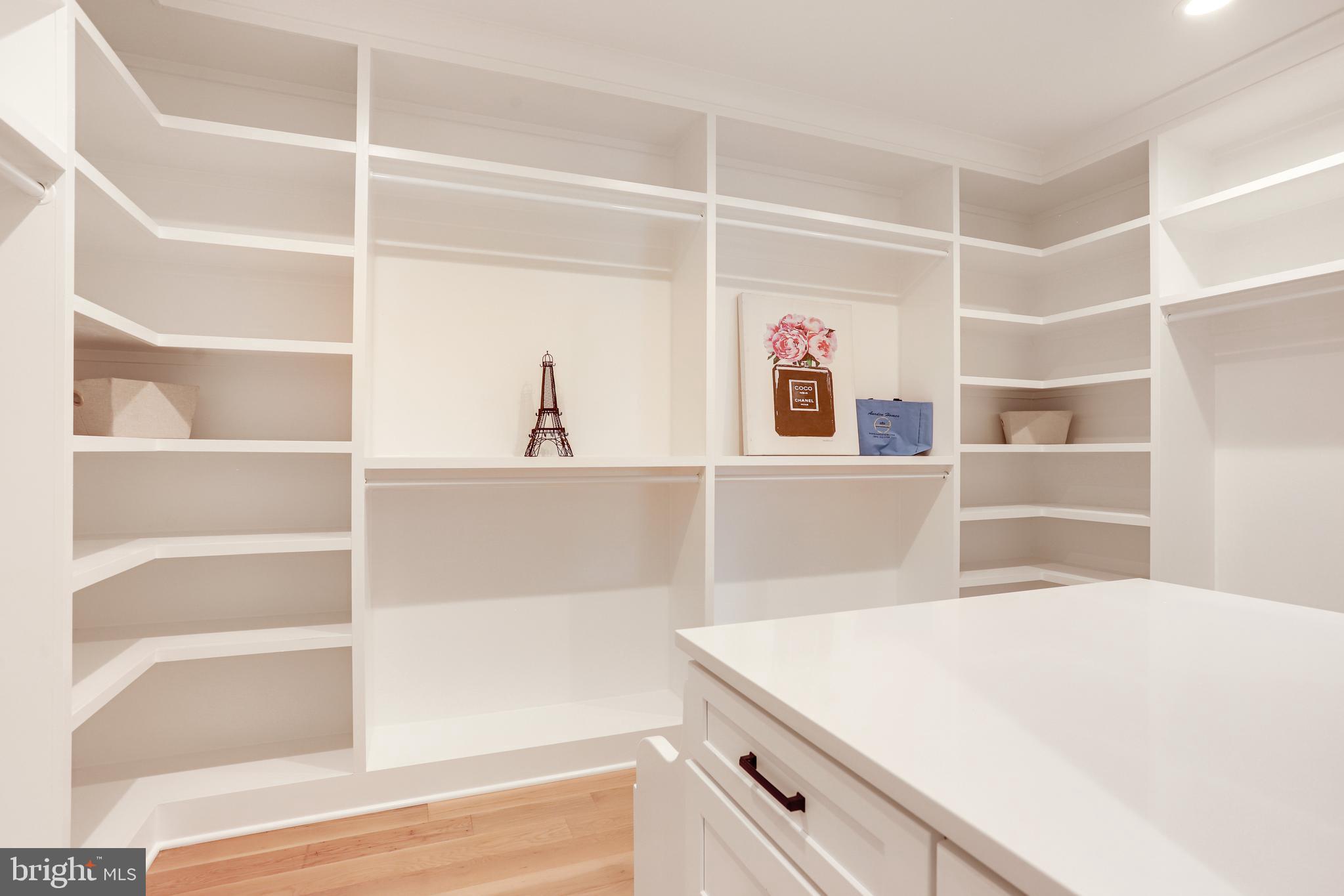 GARRETT PARK - Residential