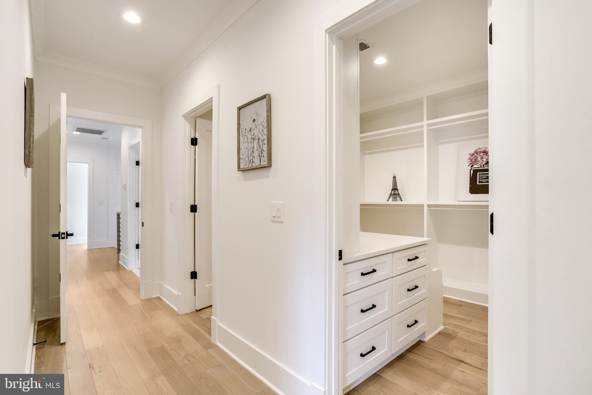 GARRETT PARK - Residential