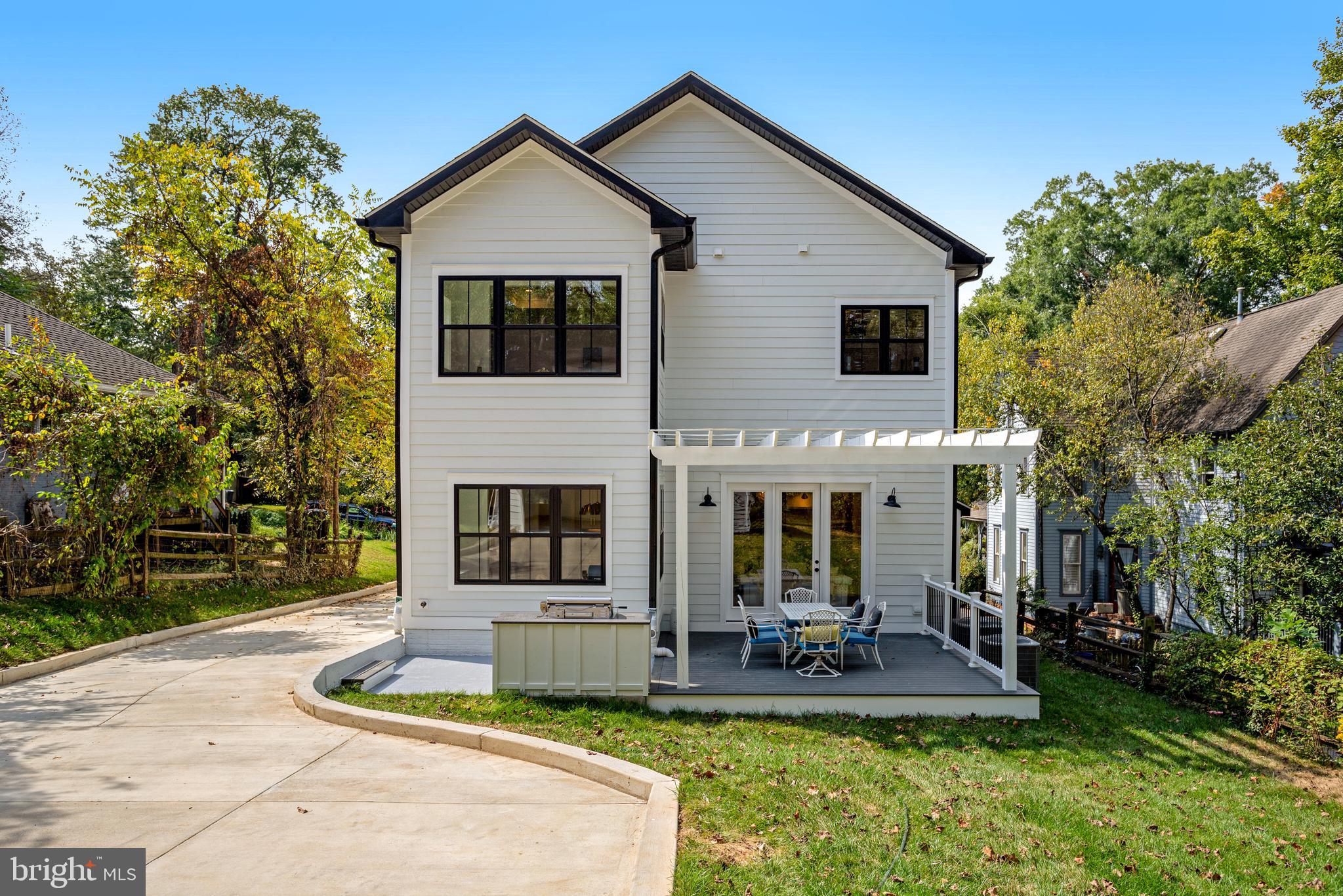 GARRETT PARK - Residential