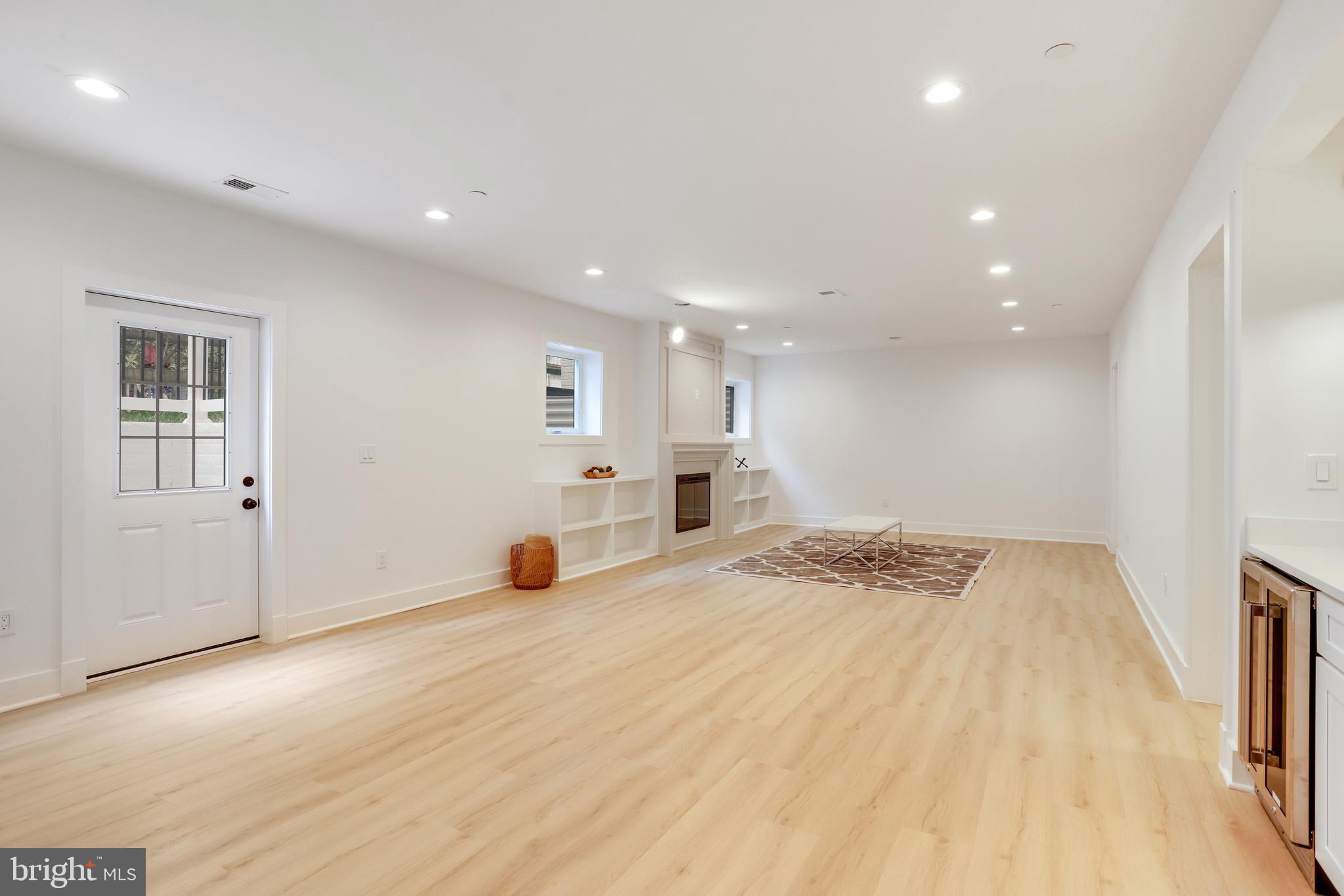 GARRETT PARK - Residential