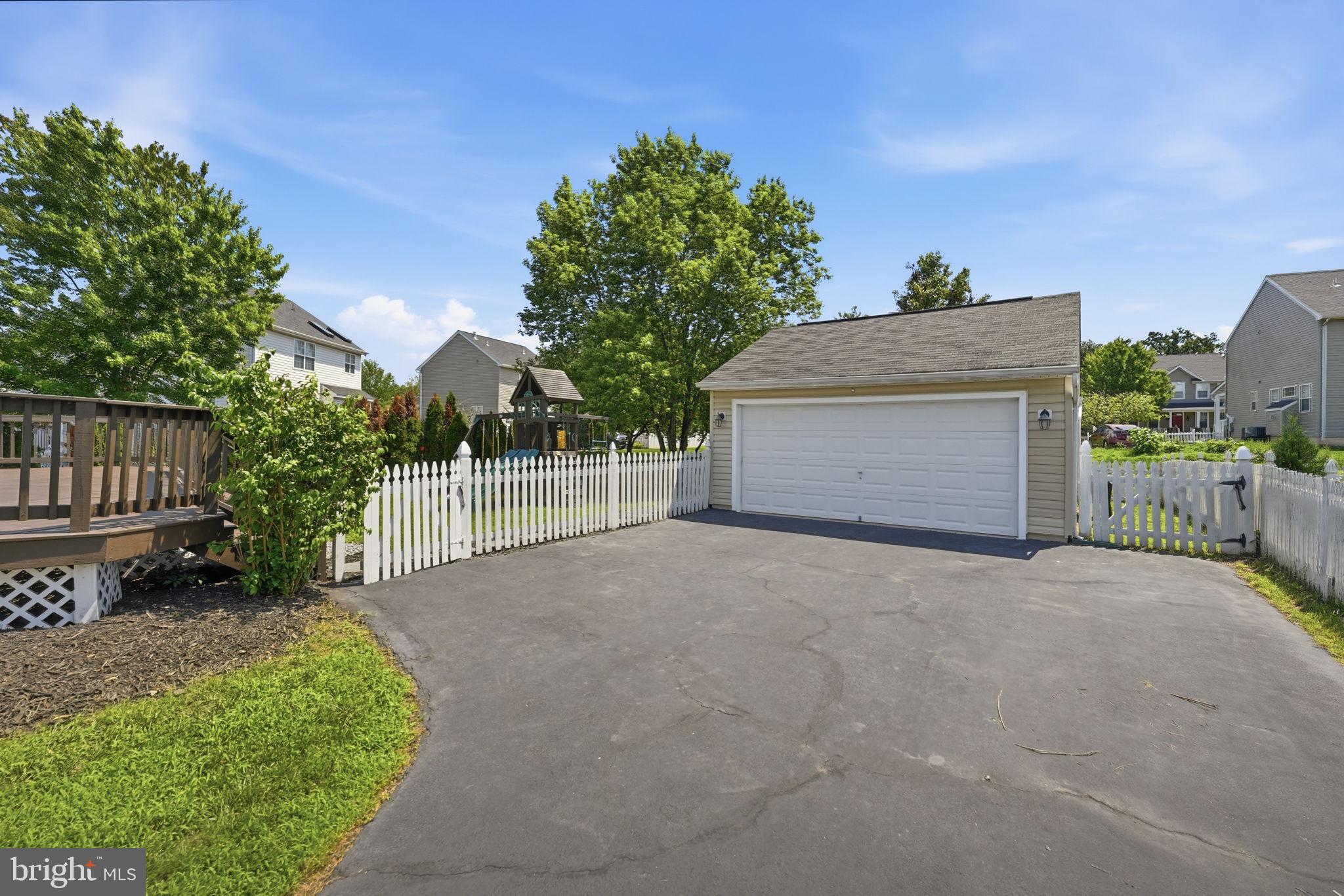 13213 DALDOWNIE COURT