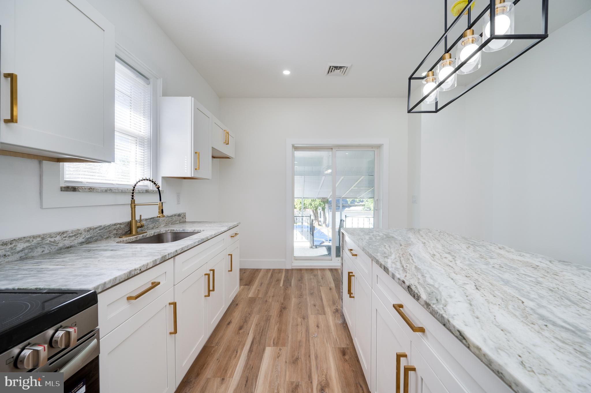 SHILLINGTON - Residential