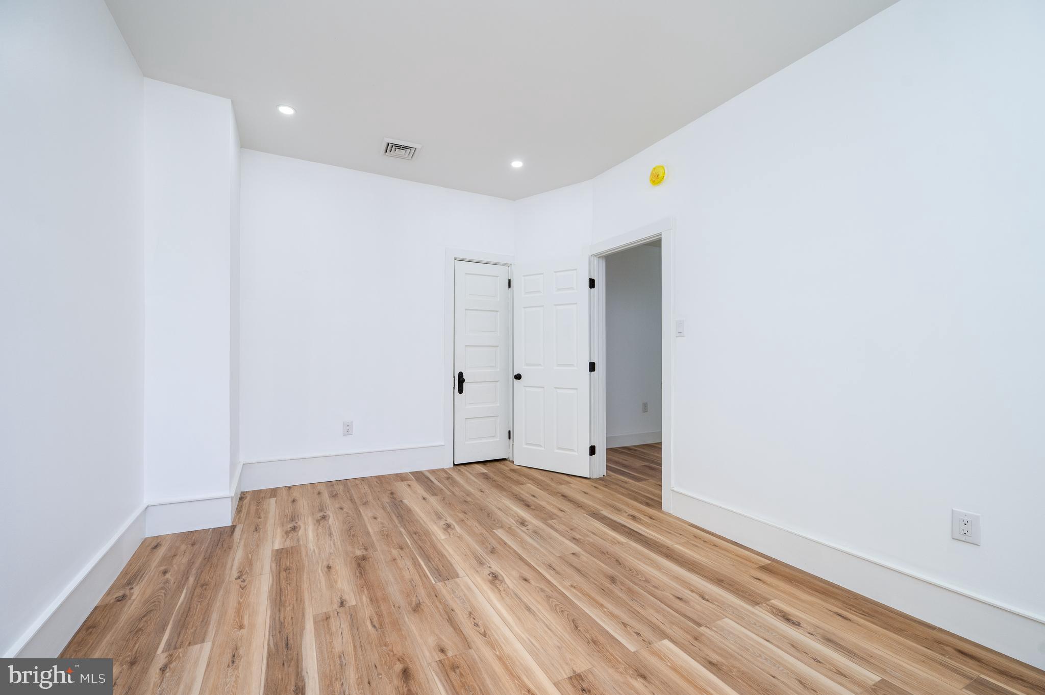 SHILLINGTON - Residential