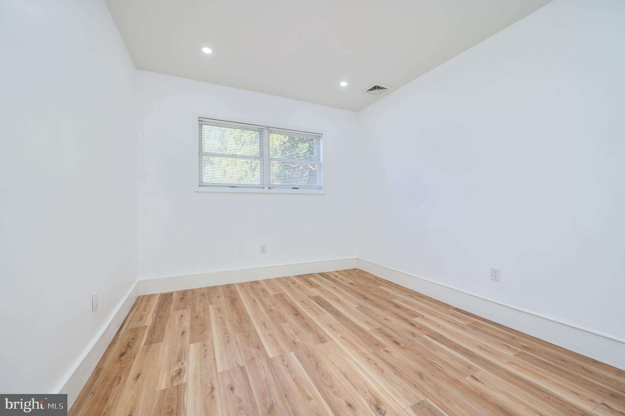 SHILLINGTON - Residential