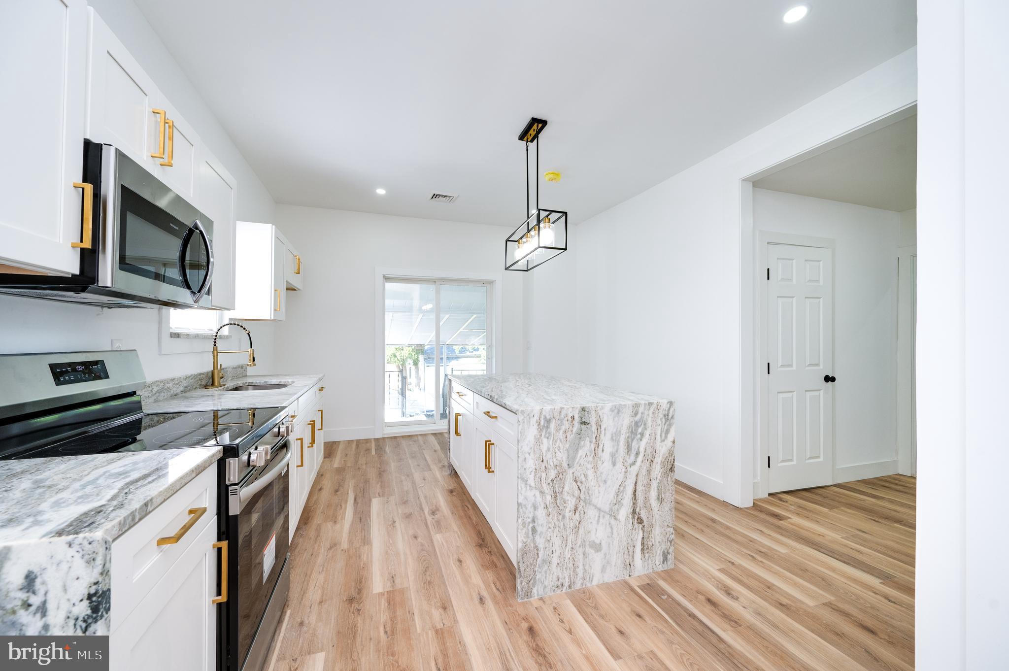 SHILLINGTON - Residential