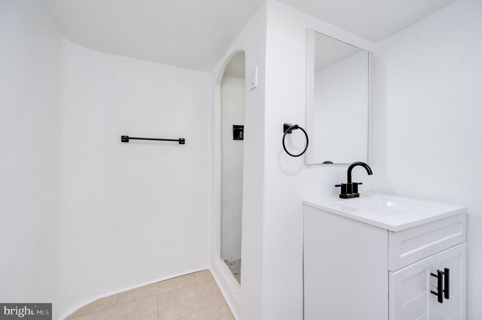 SHILLINGTON - Residential