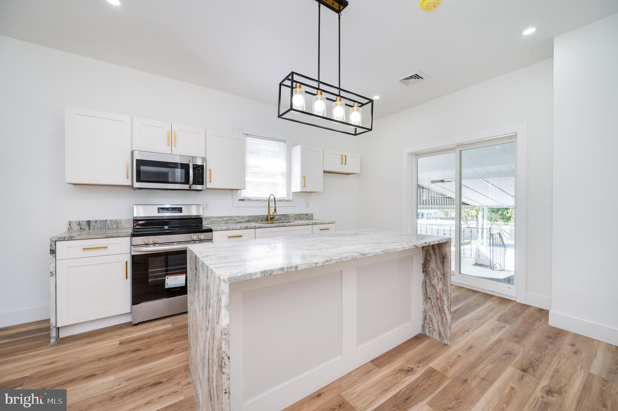 SHILLINGTON - Residential