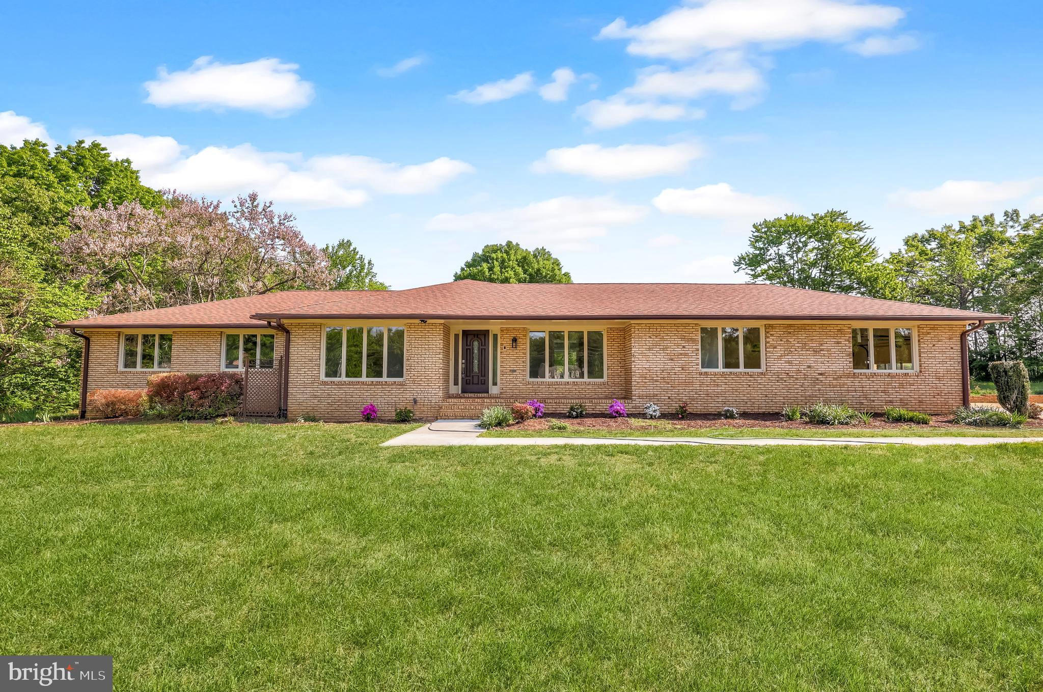 31 LITTLE CREEK LANE