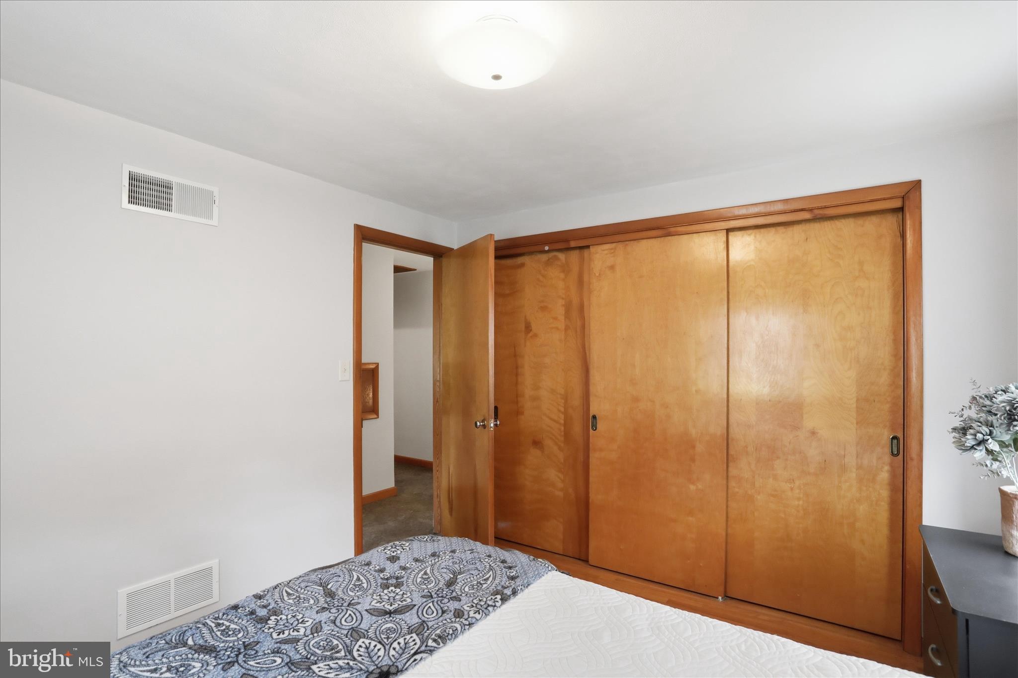 HOLLAR HEIGHTS - Residential