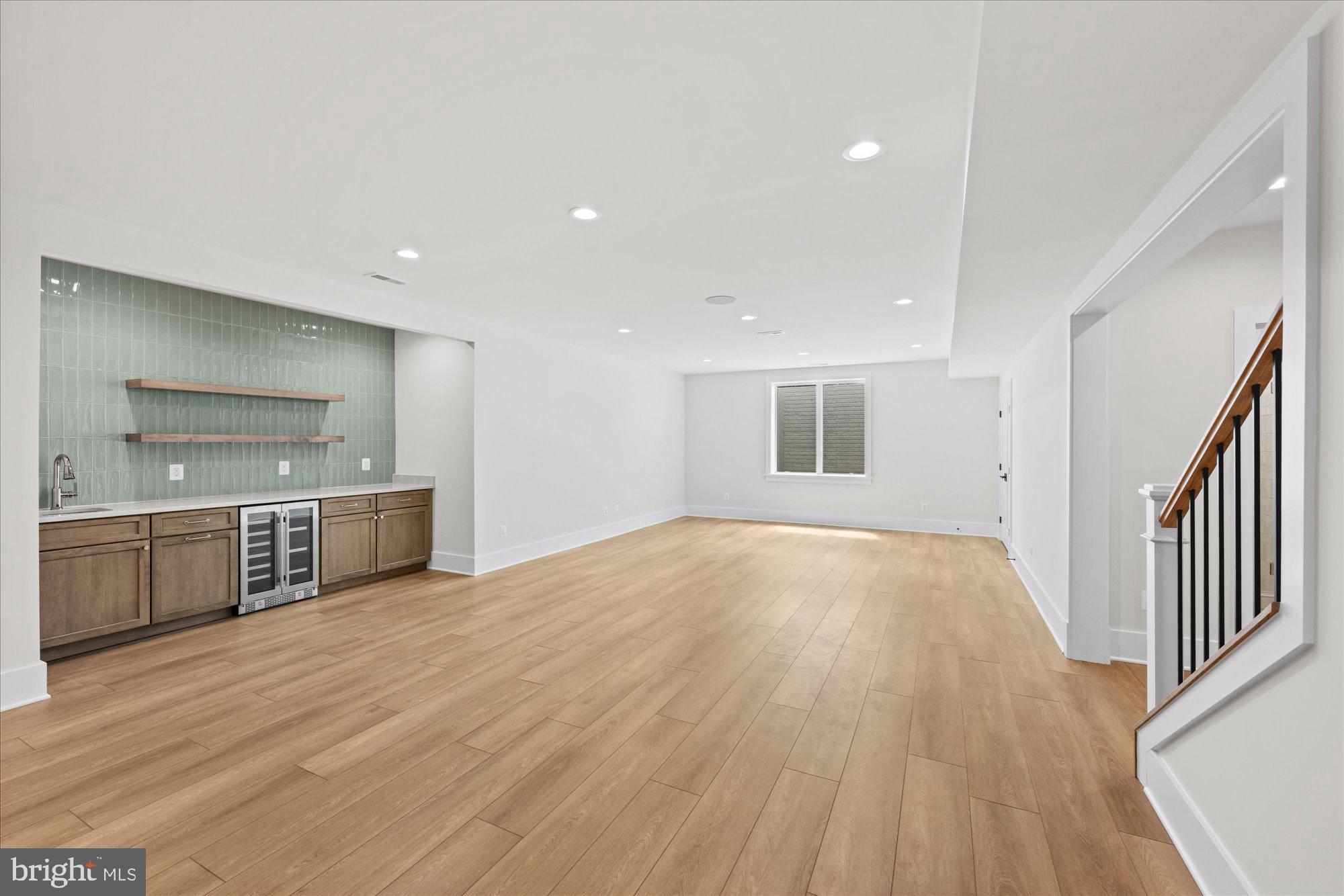 CHURCHILL - Residential