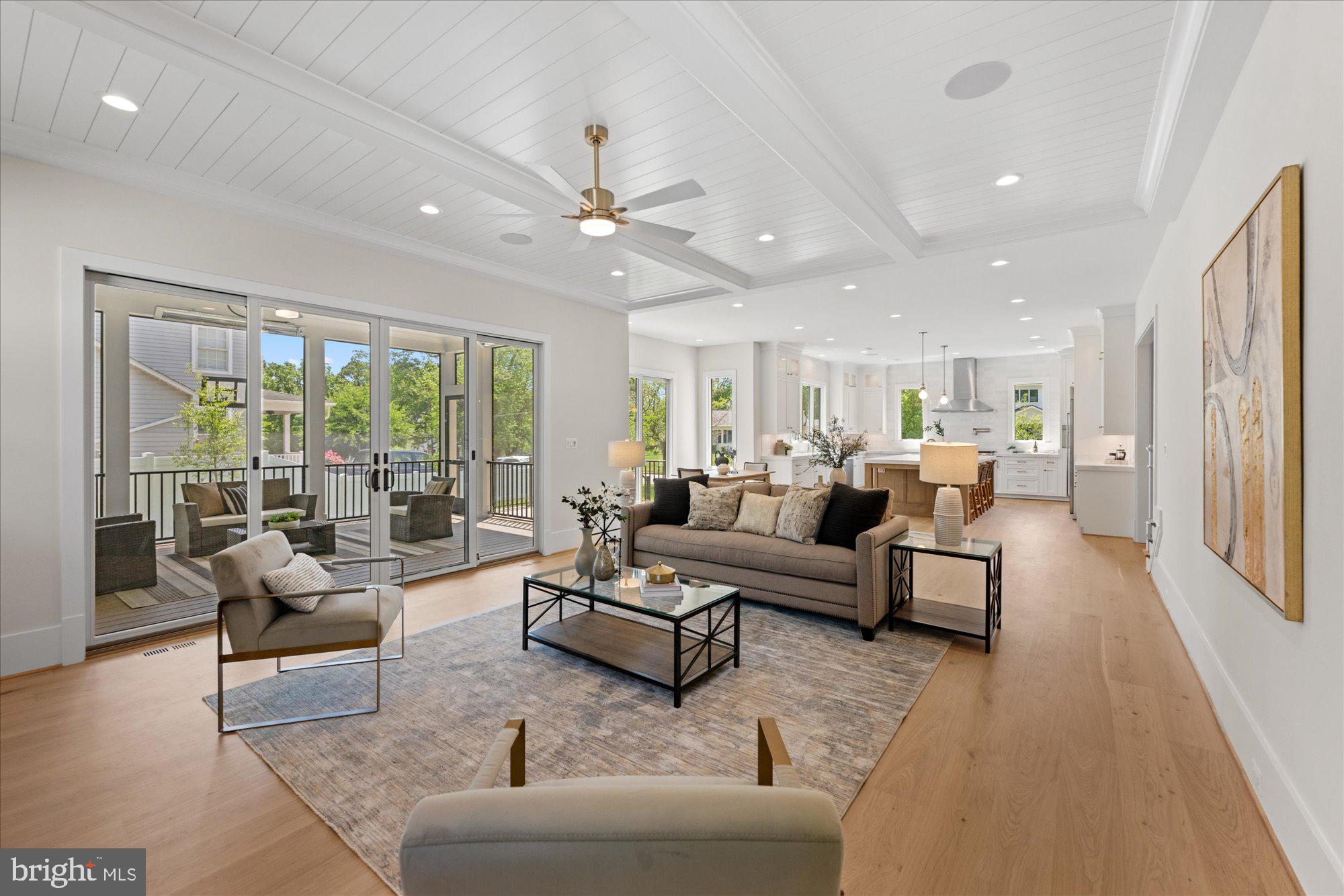 CHURCHILL - Residential