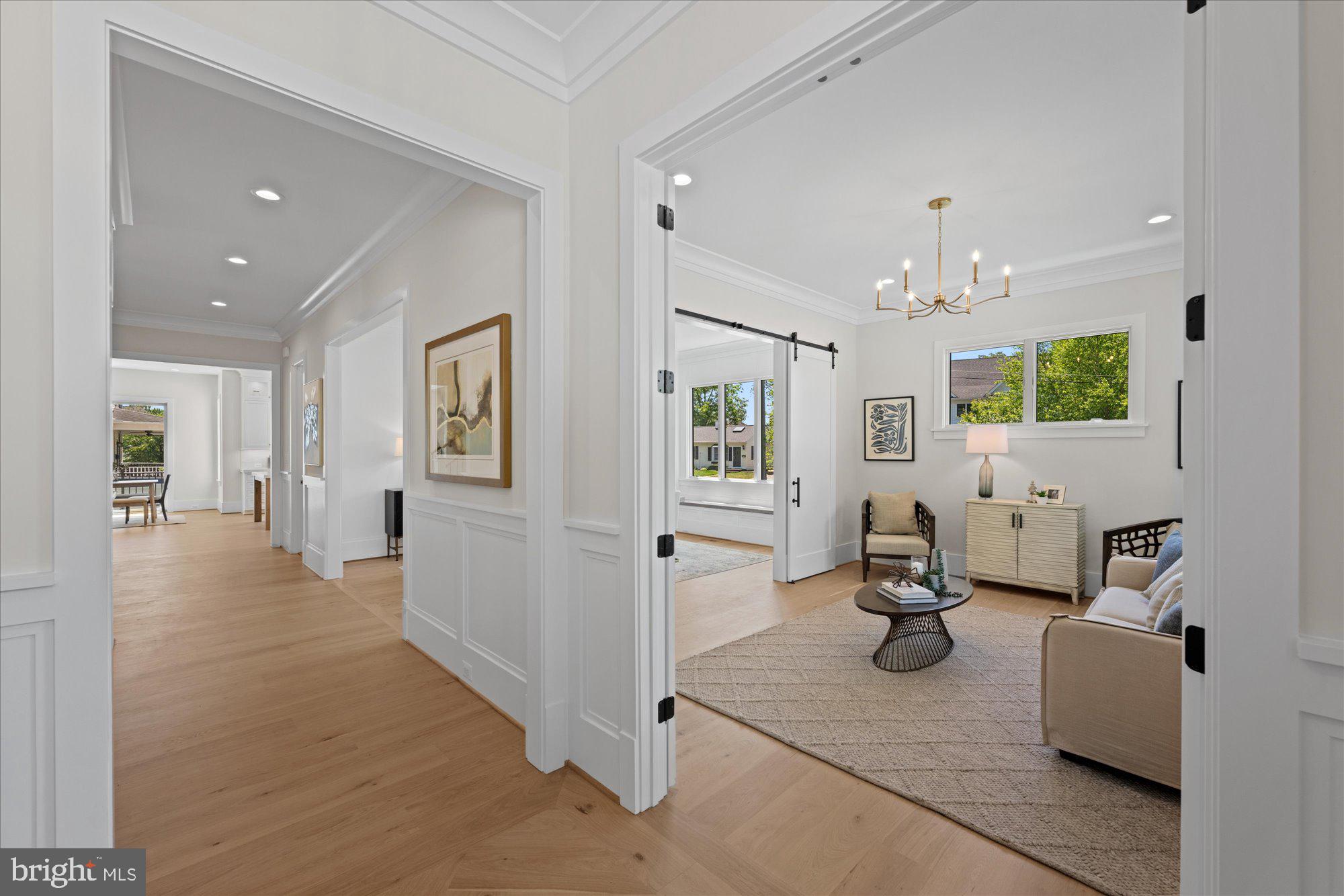 CHURCHILL - Residential