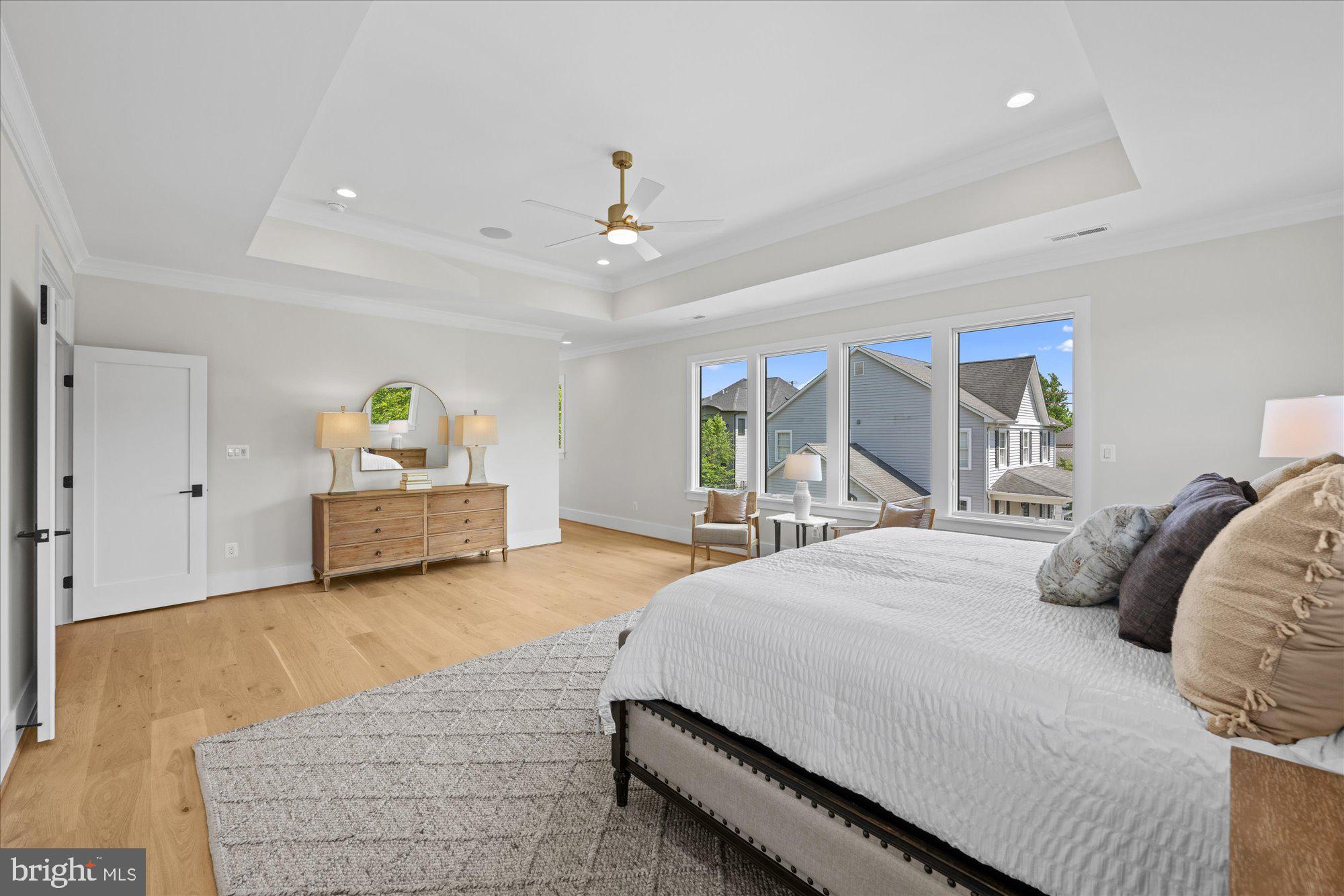CHURCHILL - Residential