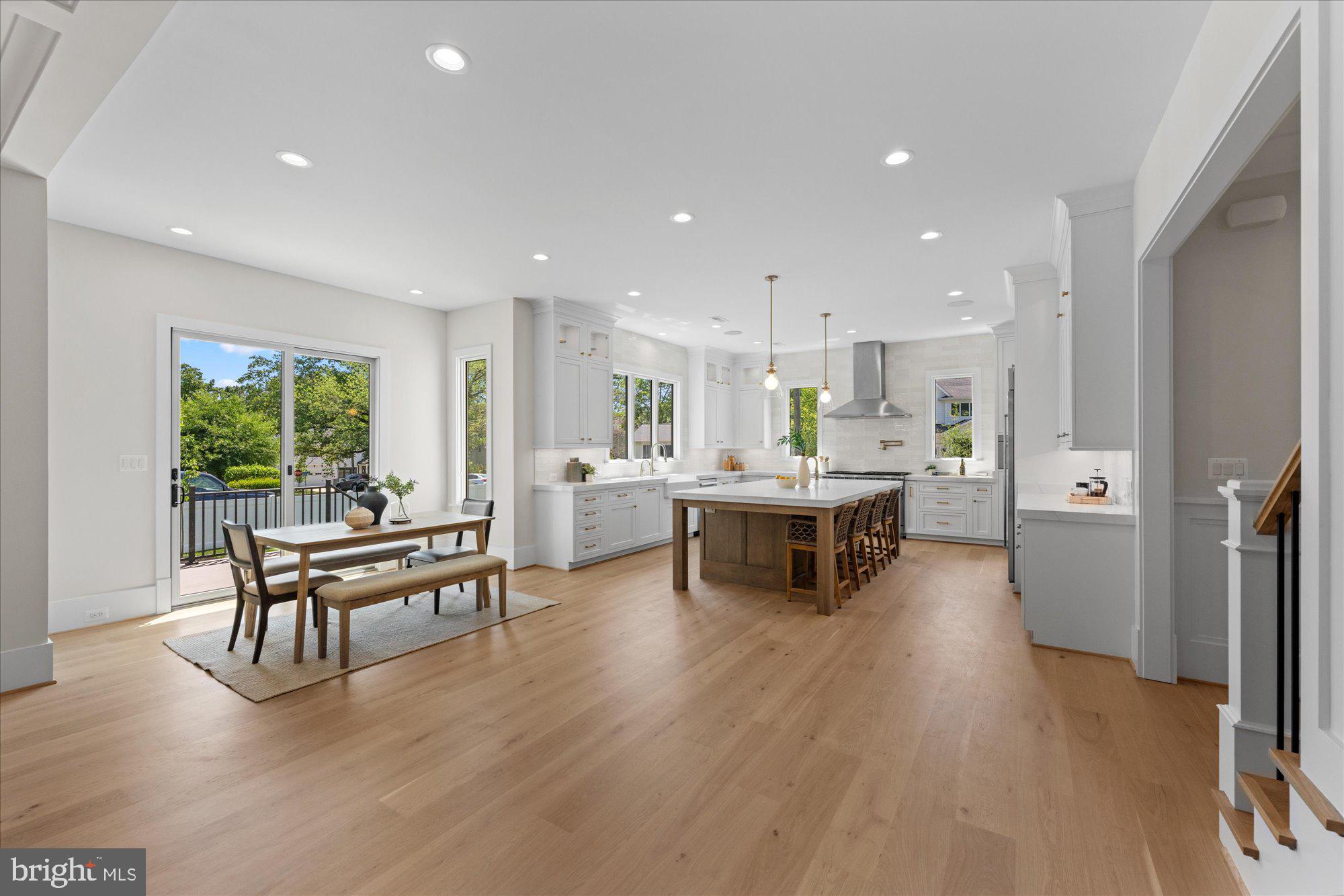 CHURCHILL - Residential