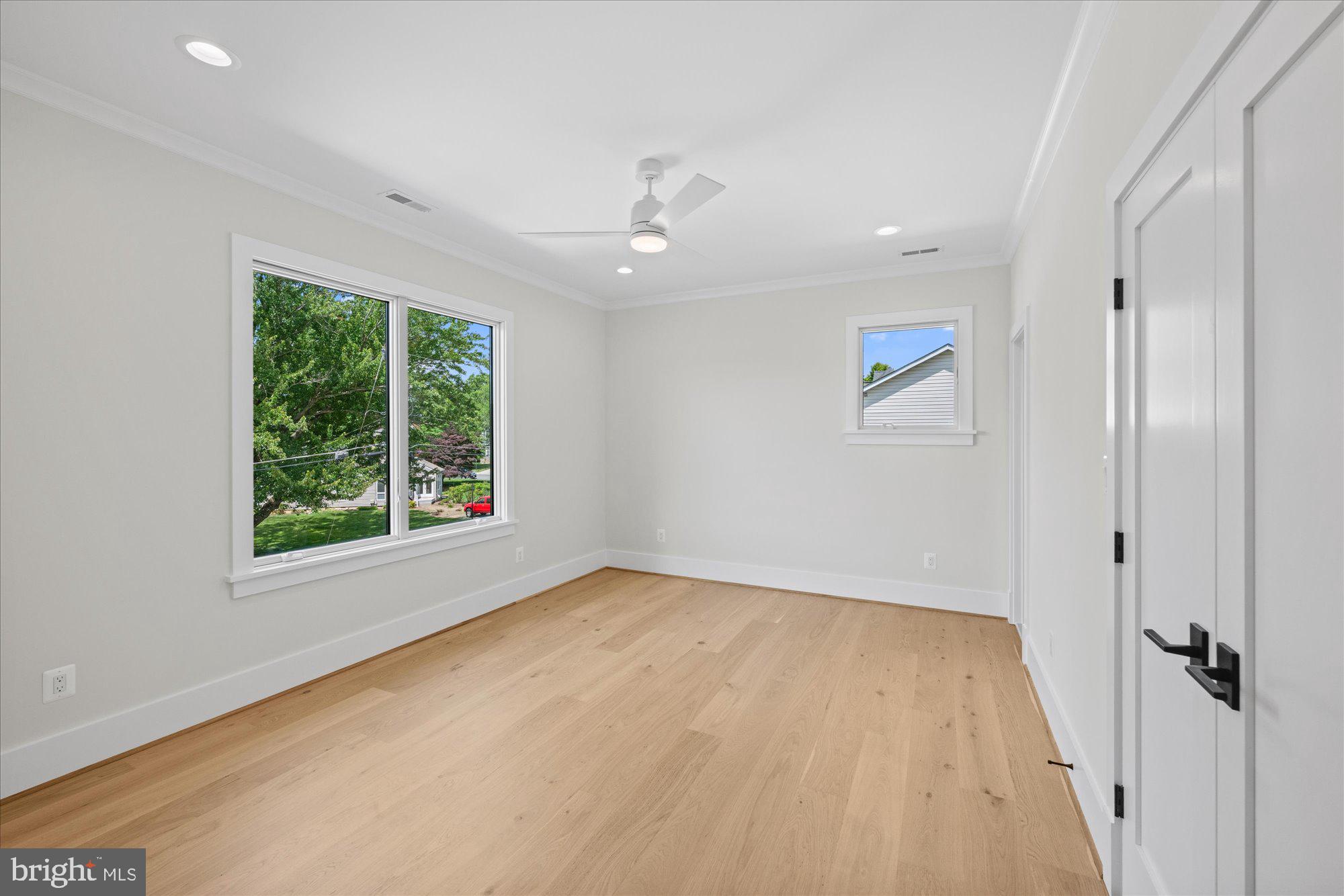 CHURCHILL - Residential