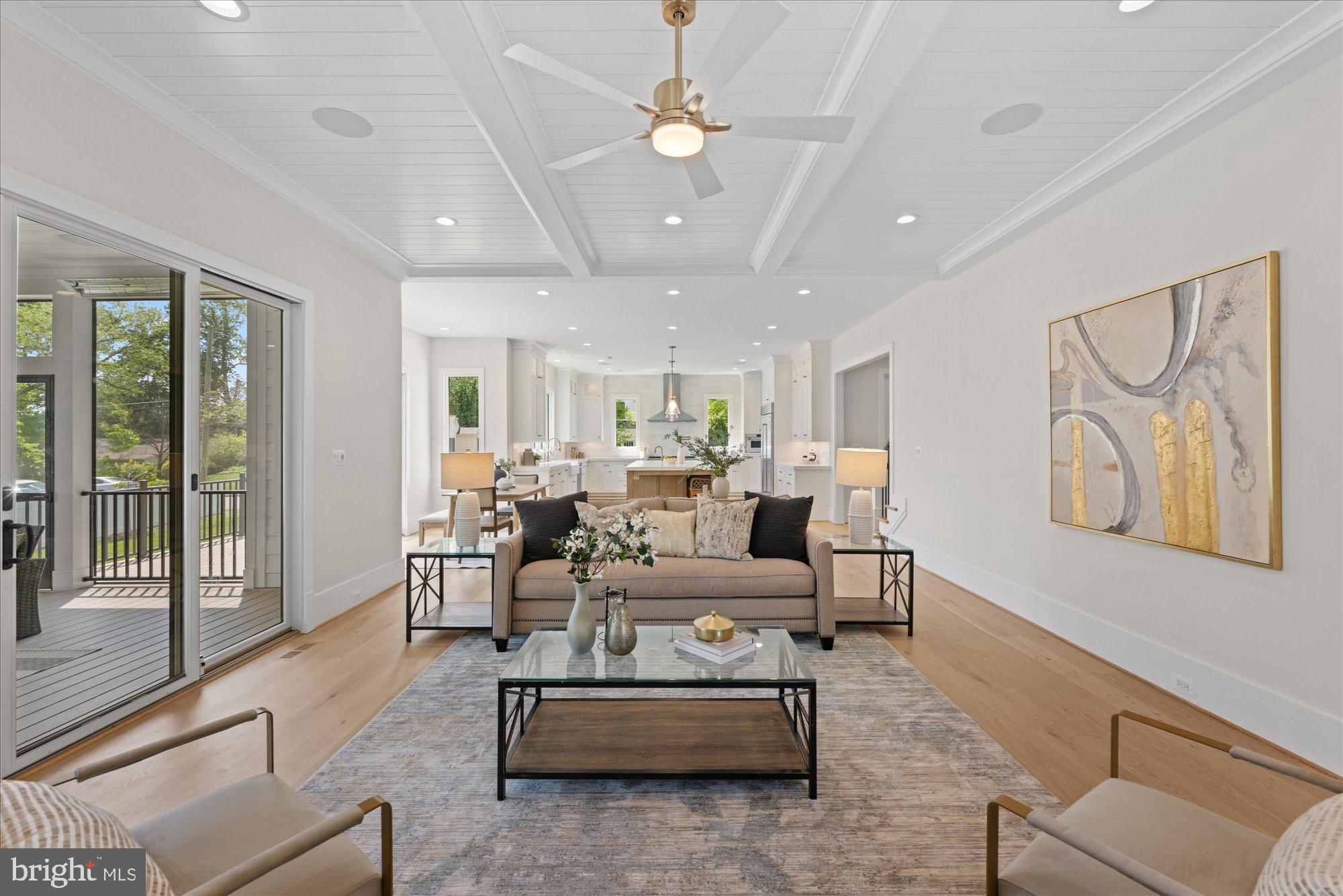 CHURCHILL - Residential