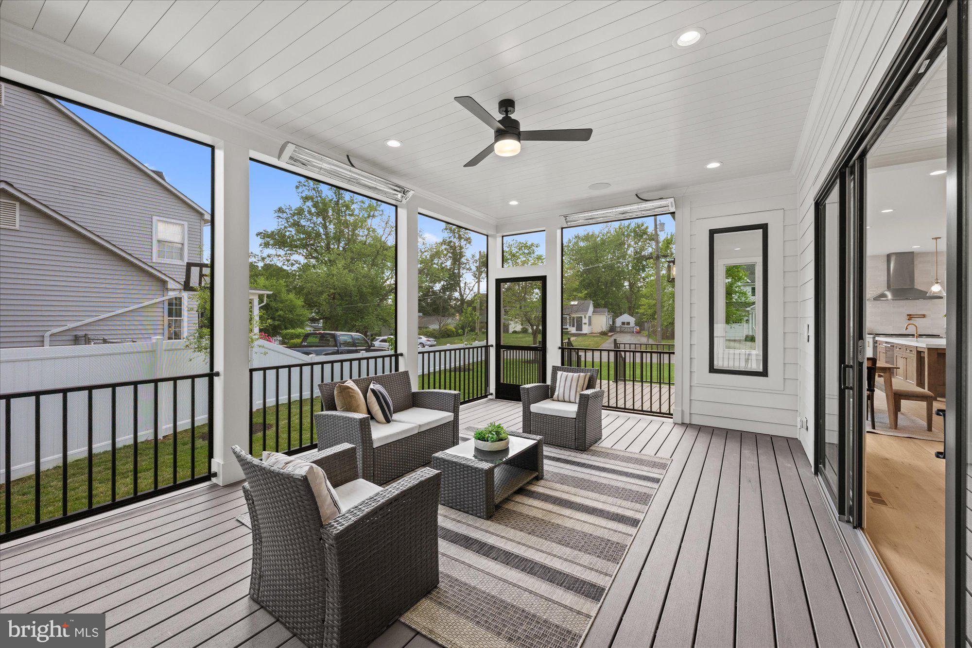 CHURCHILL - Residential