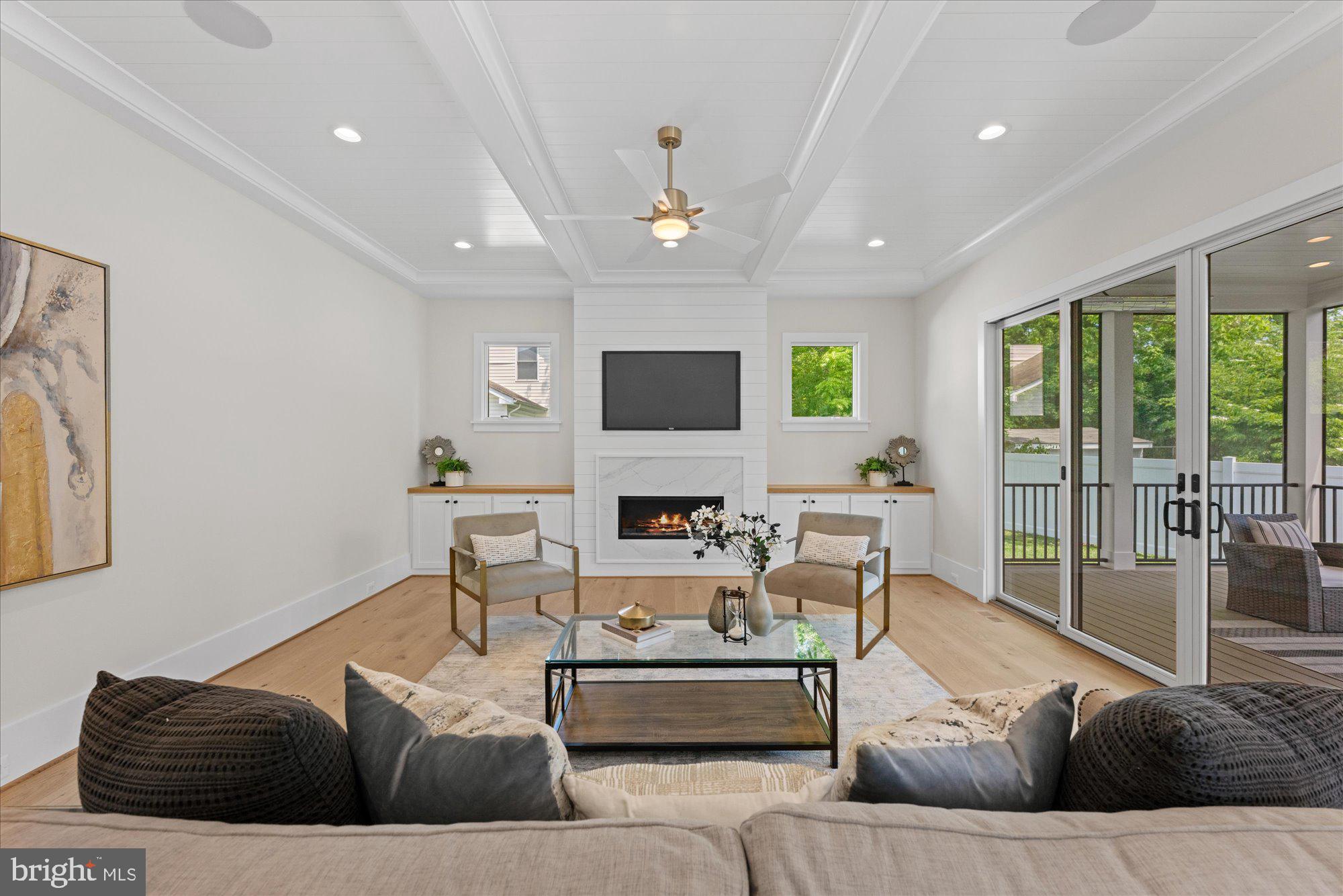 CHURCHILL - Residential