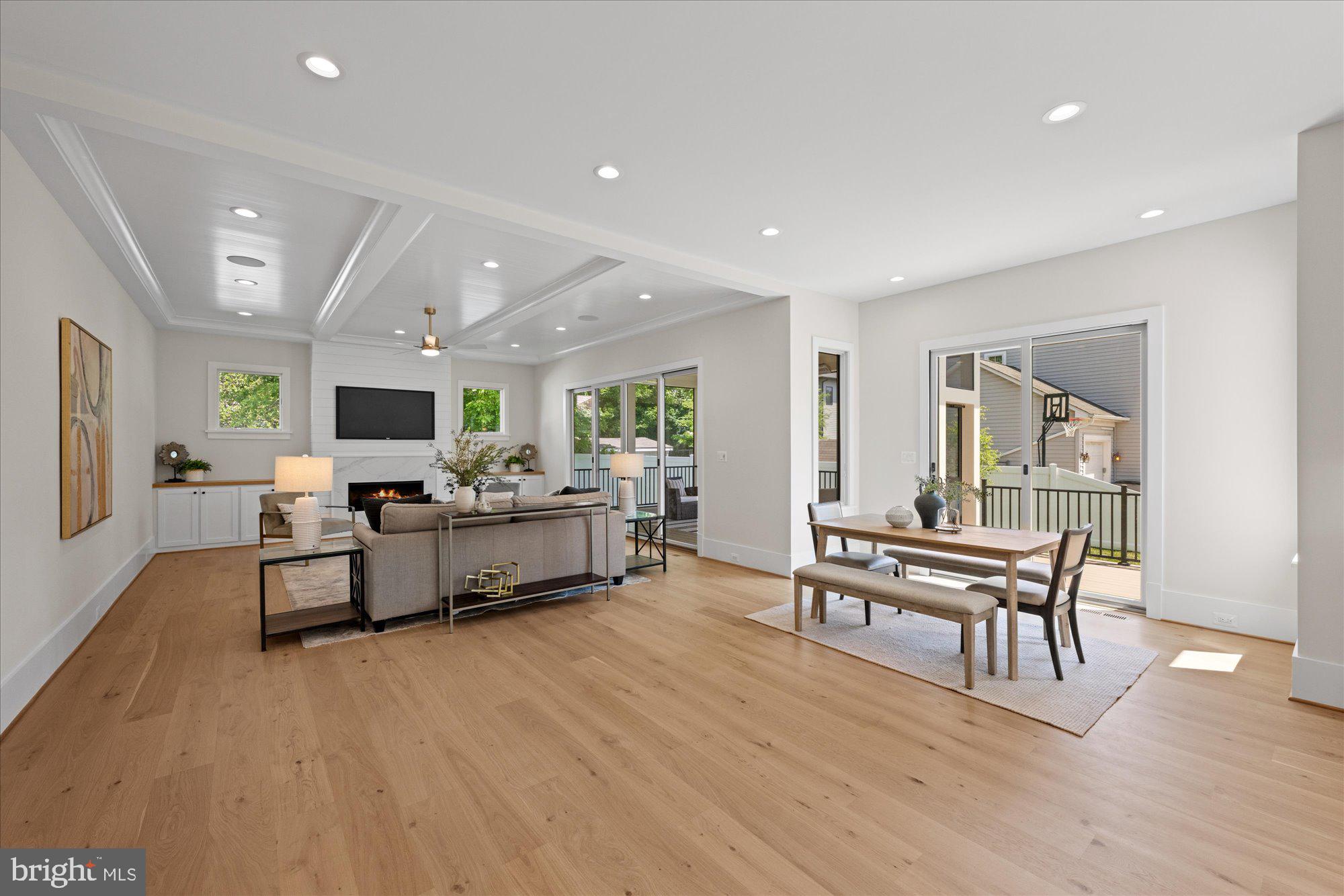 CHURCHILL - Residential