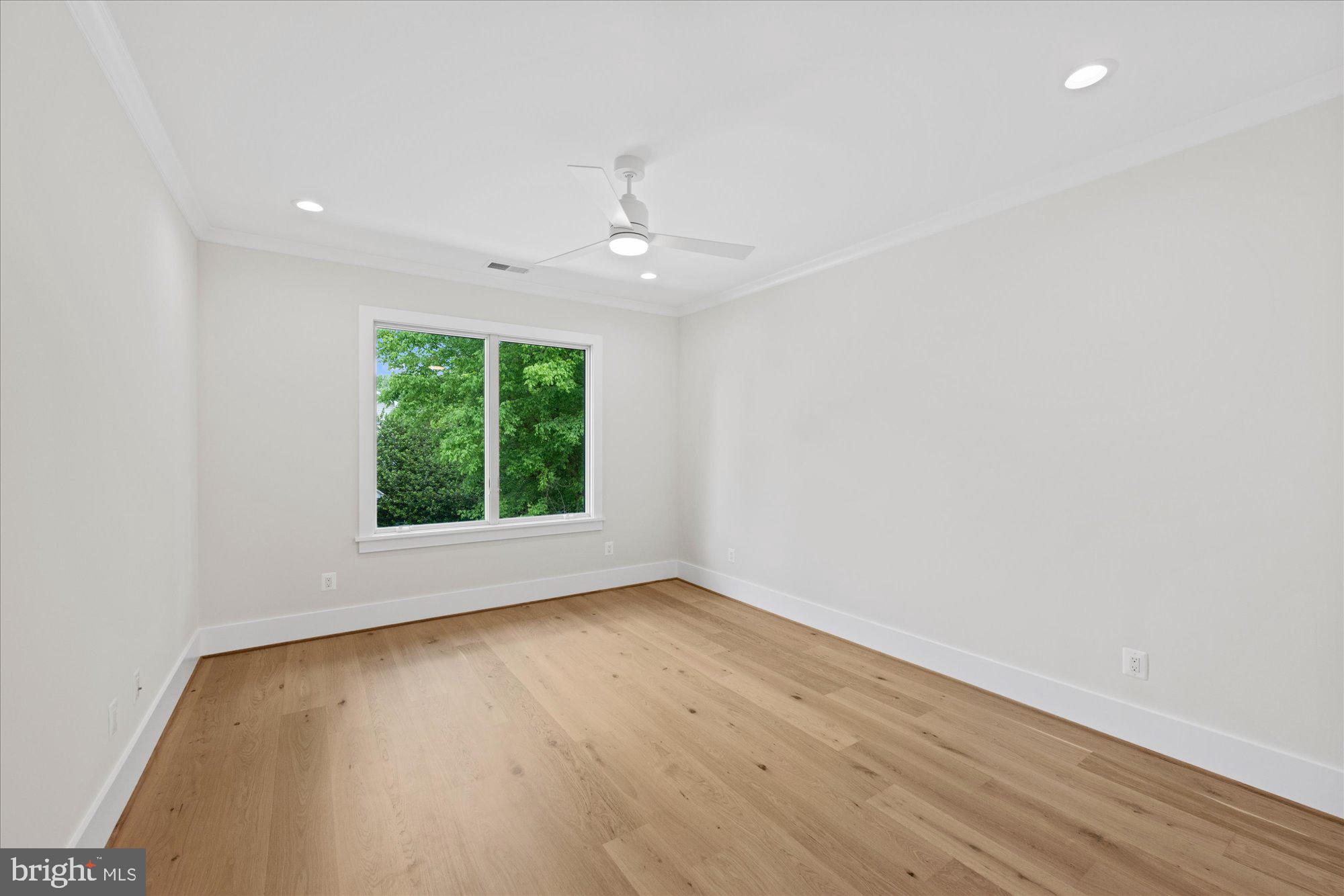 CHURCHILL - Residential