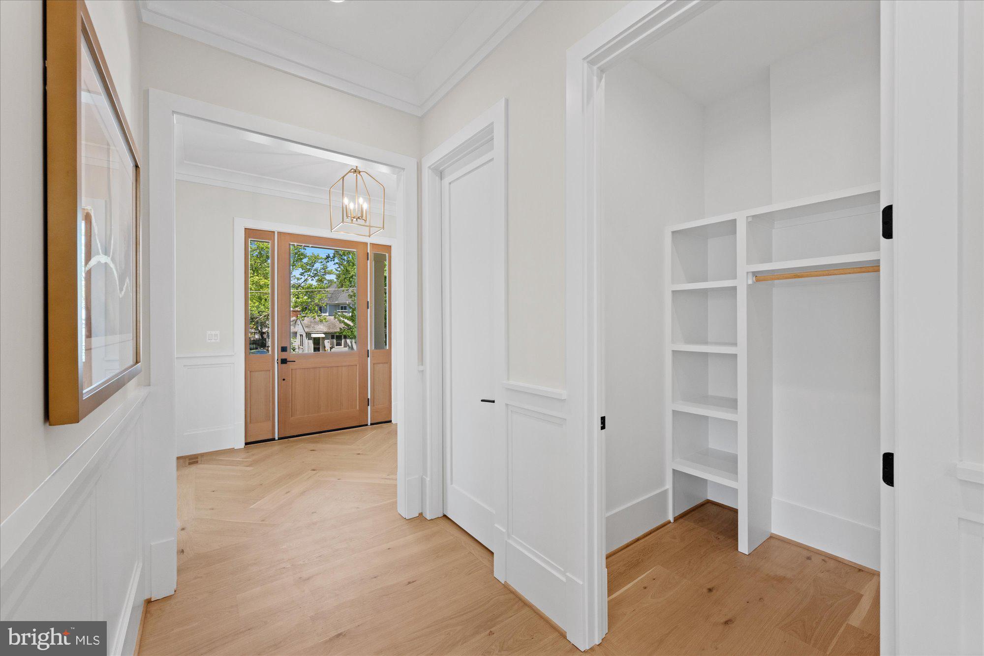 CHURCHILL - Residential