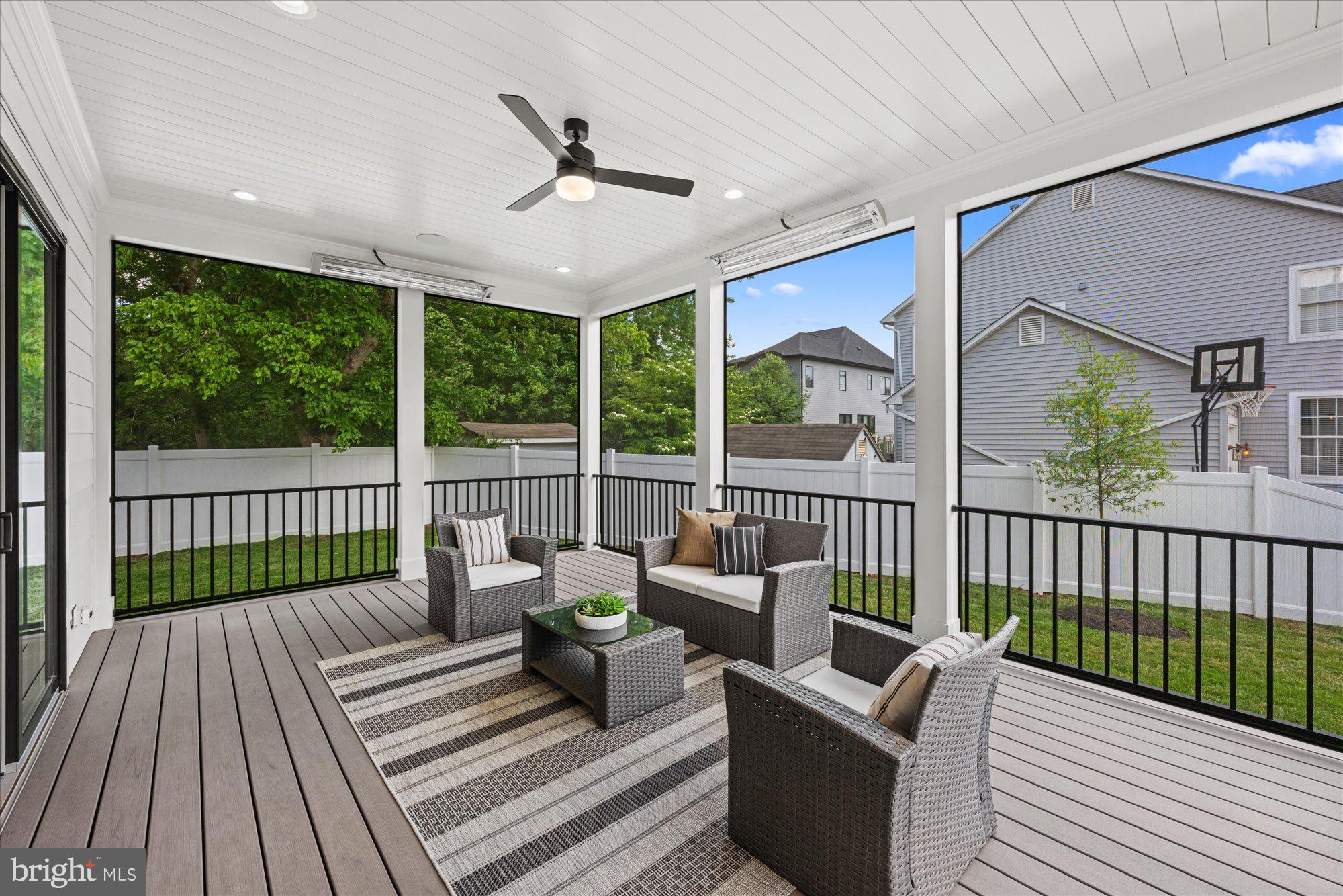 CHURCHILL - Residential