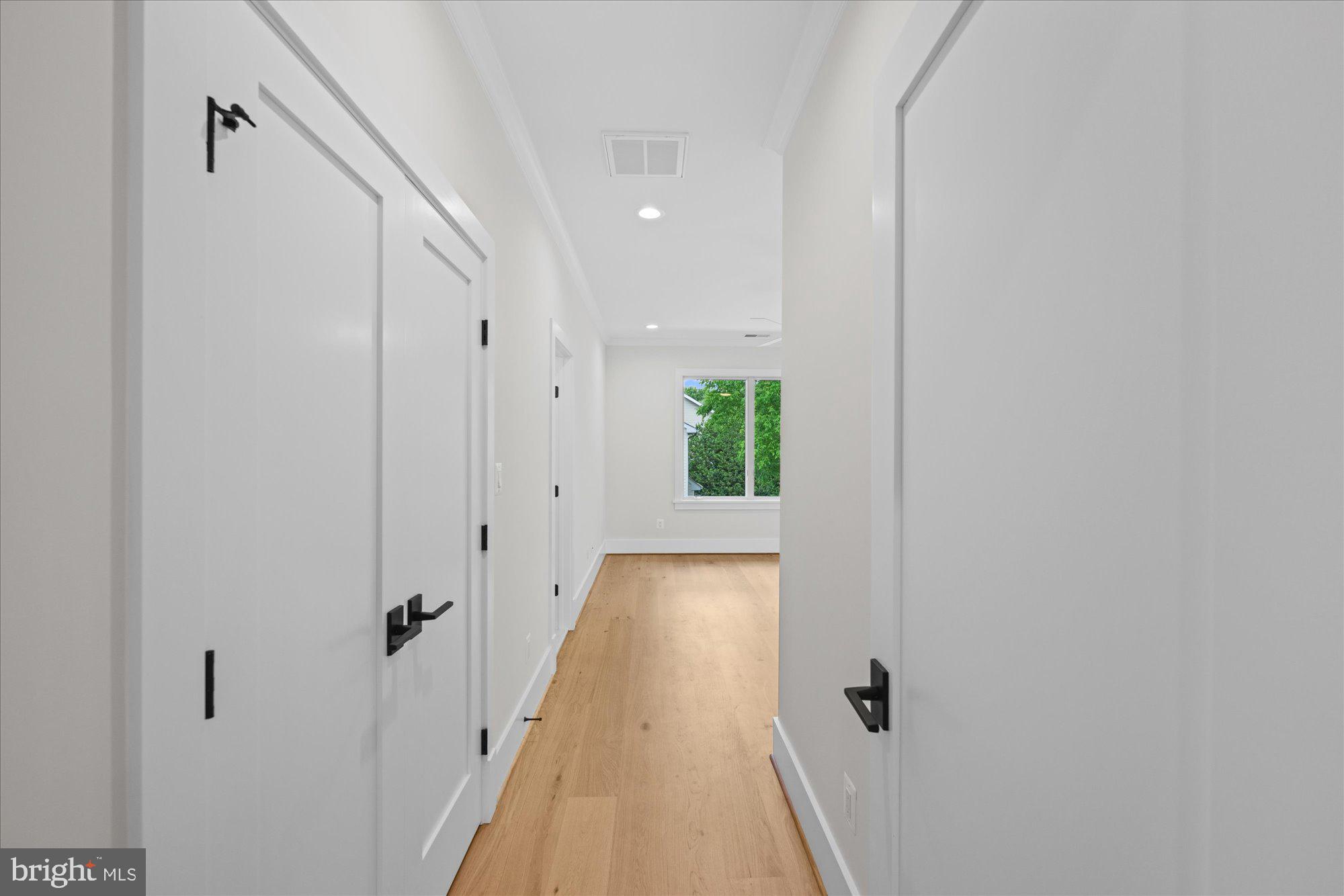 CHURCHILL - Residential