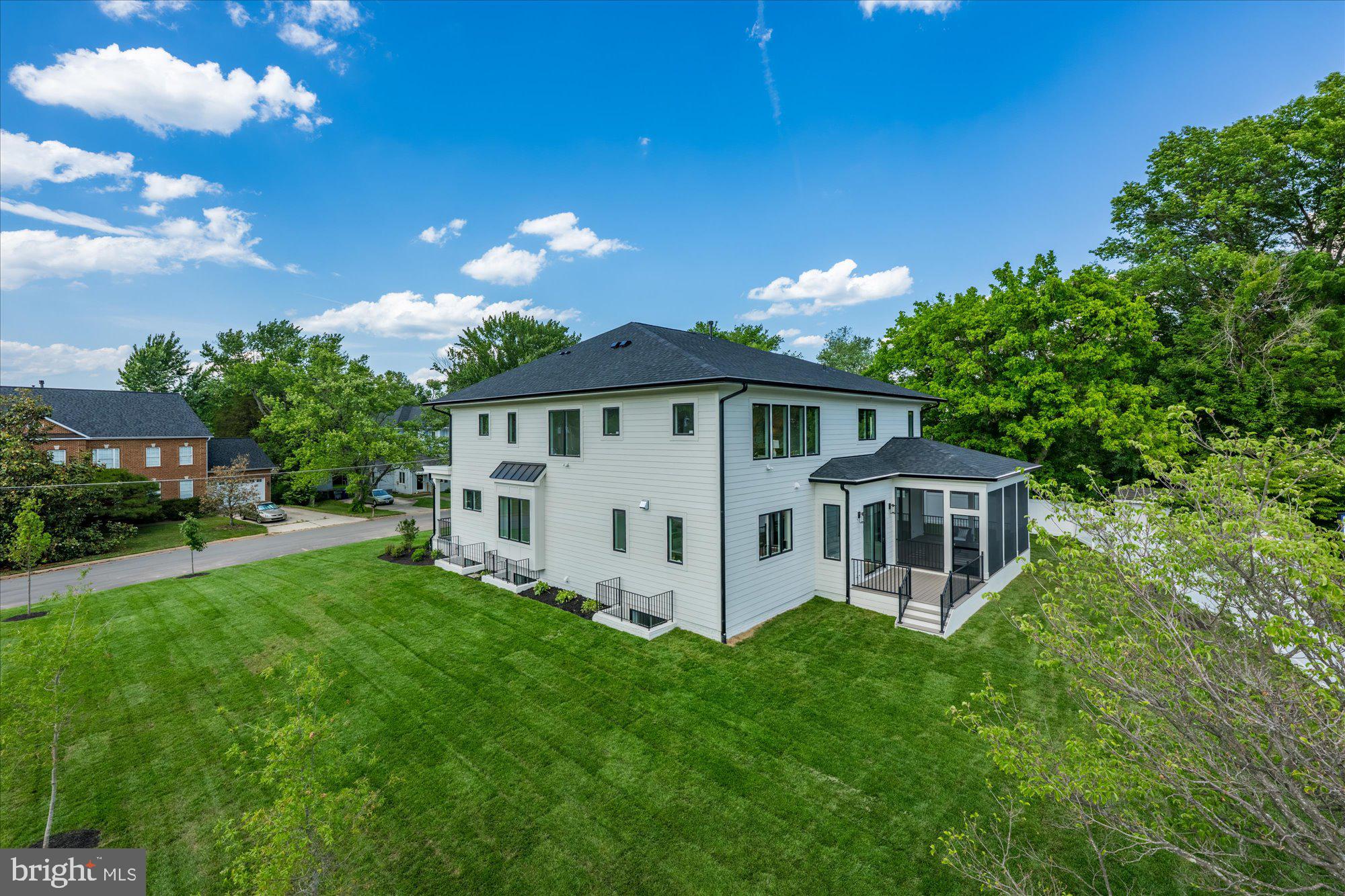 CHURCHILL - Residential