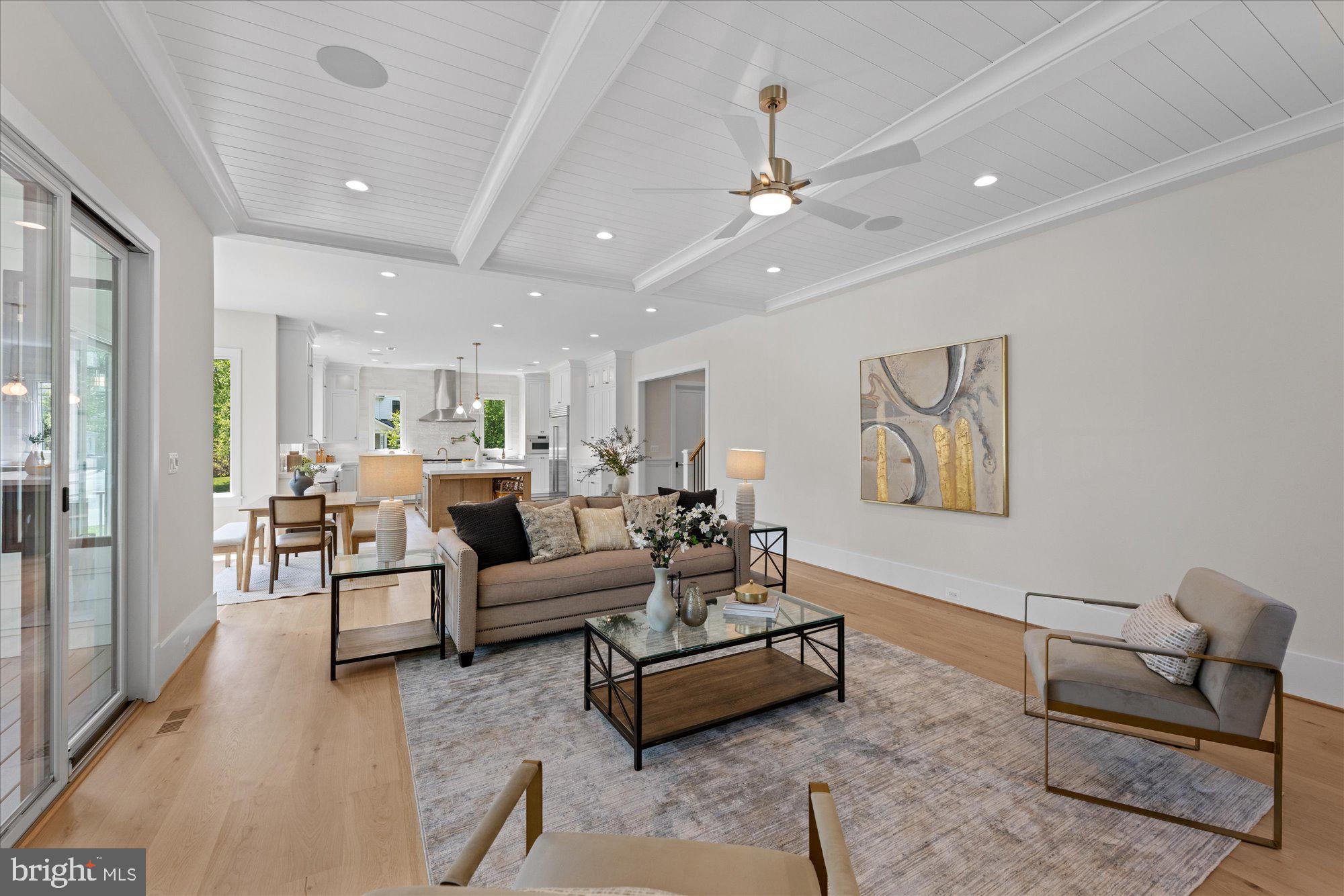 CHURCHILL - Residential