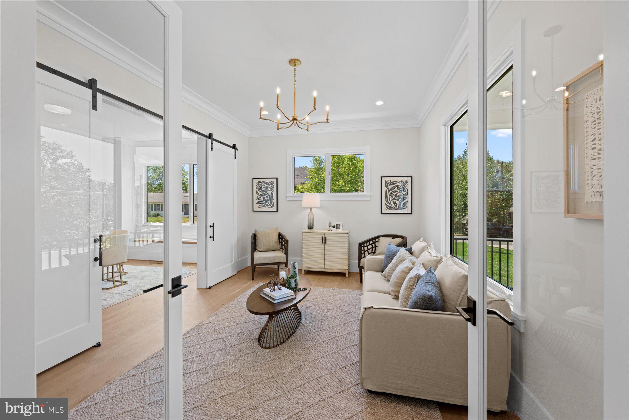 CHURCHILL - Residential