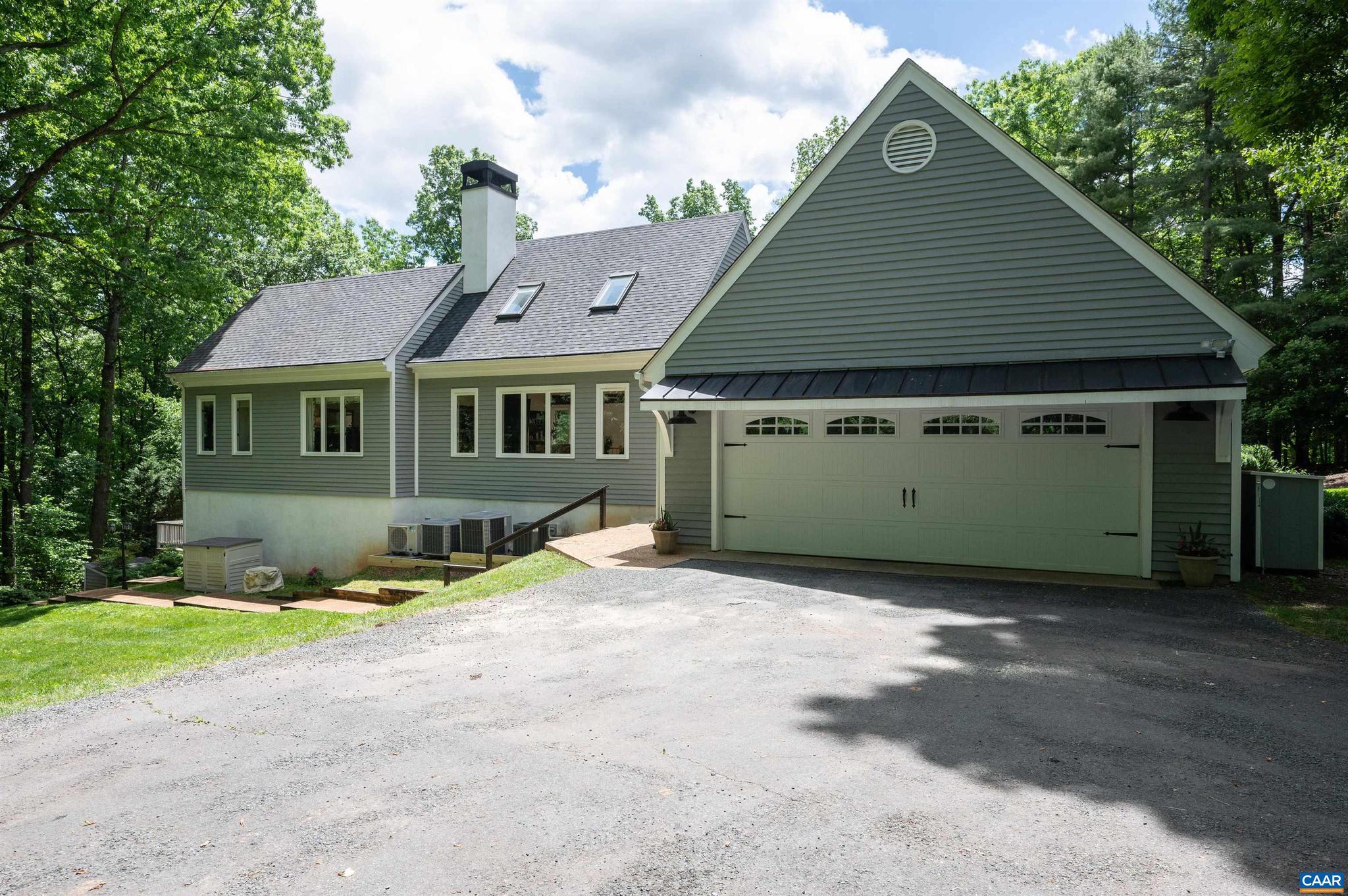 SPRING HILL - Residential