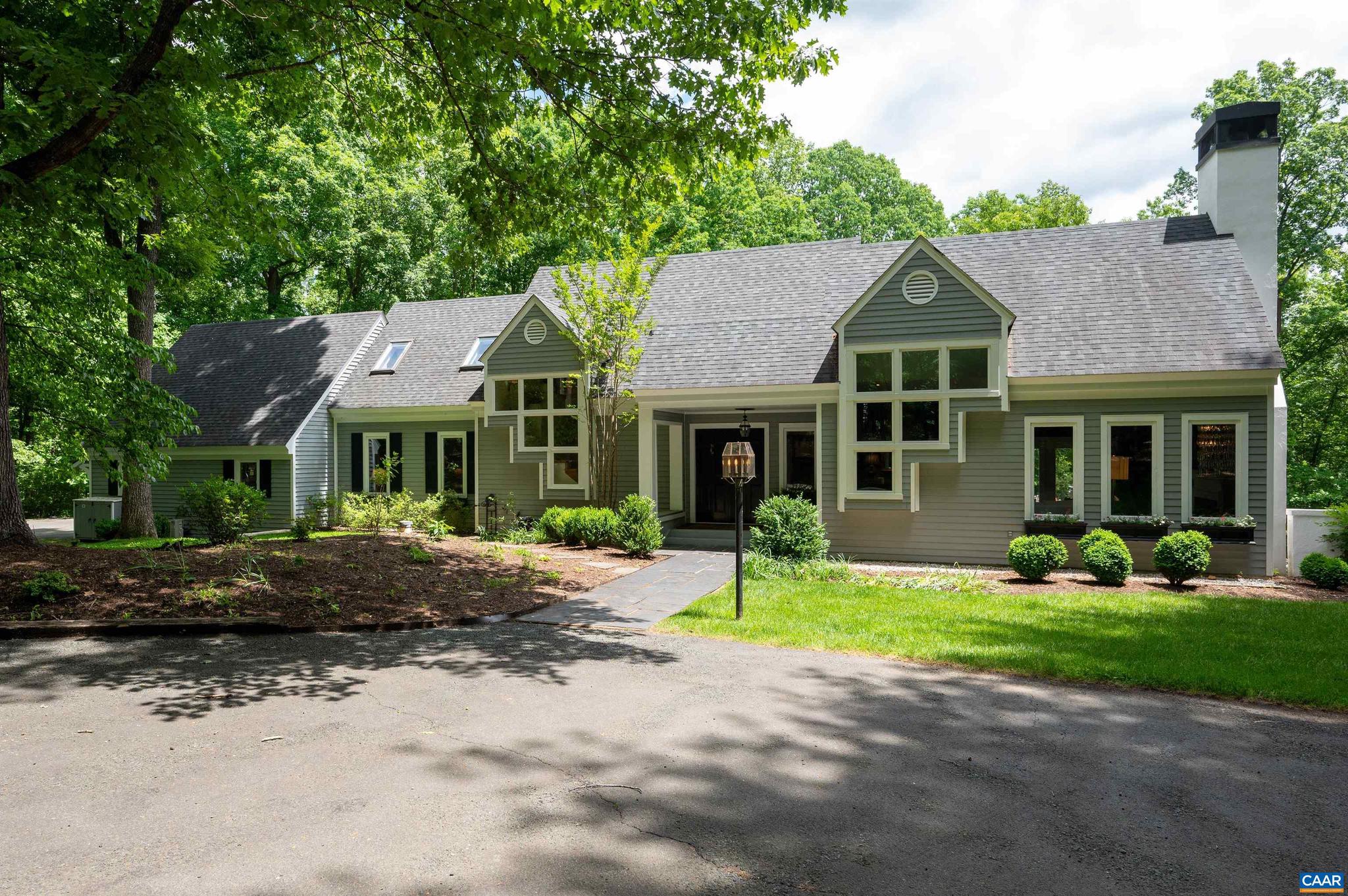 SPRING HILL - Residential