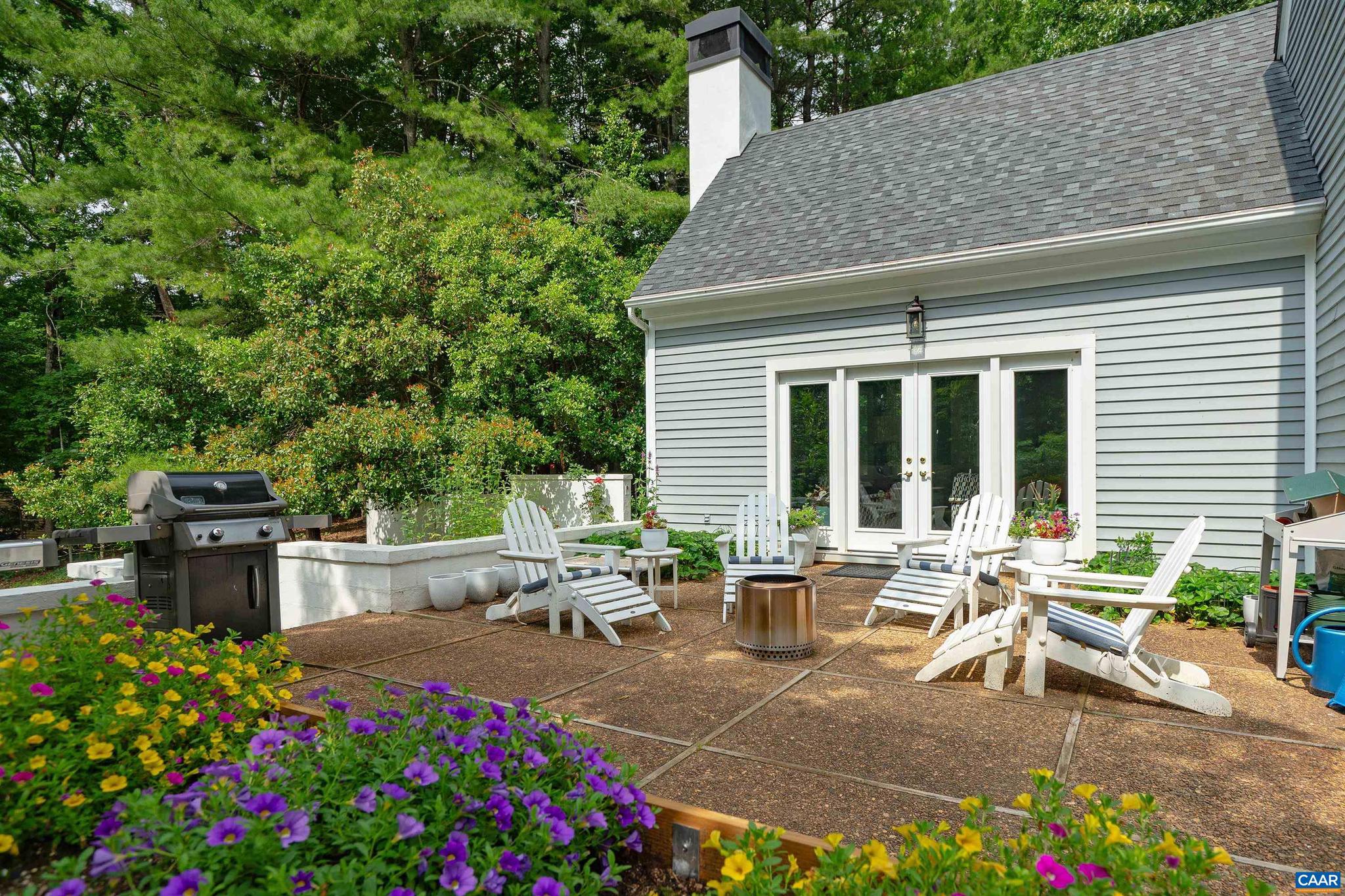 SPRING HILL - Residential