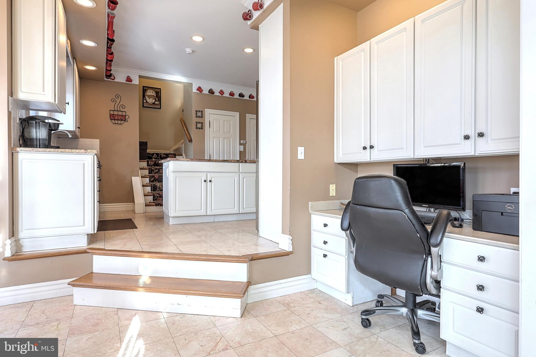 LAKE MEADE - Residential