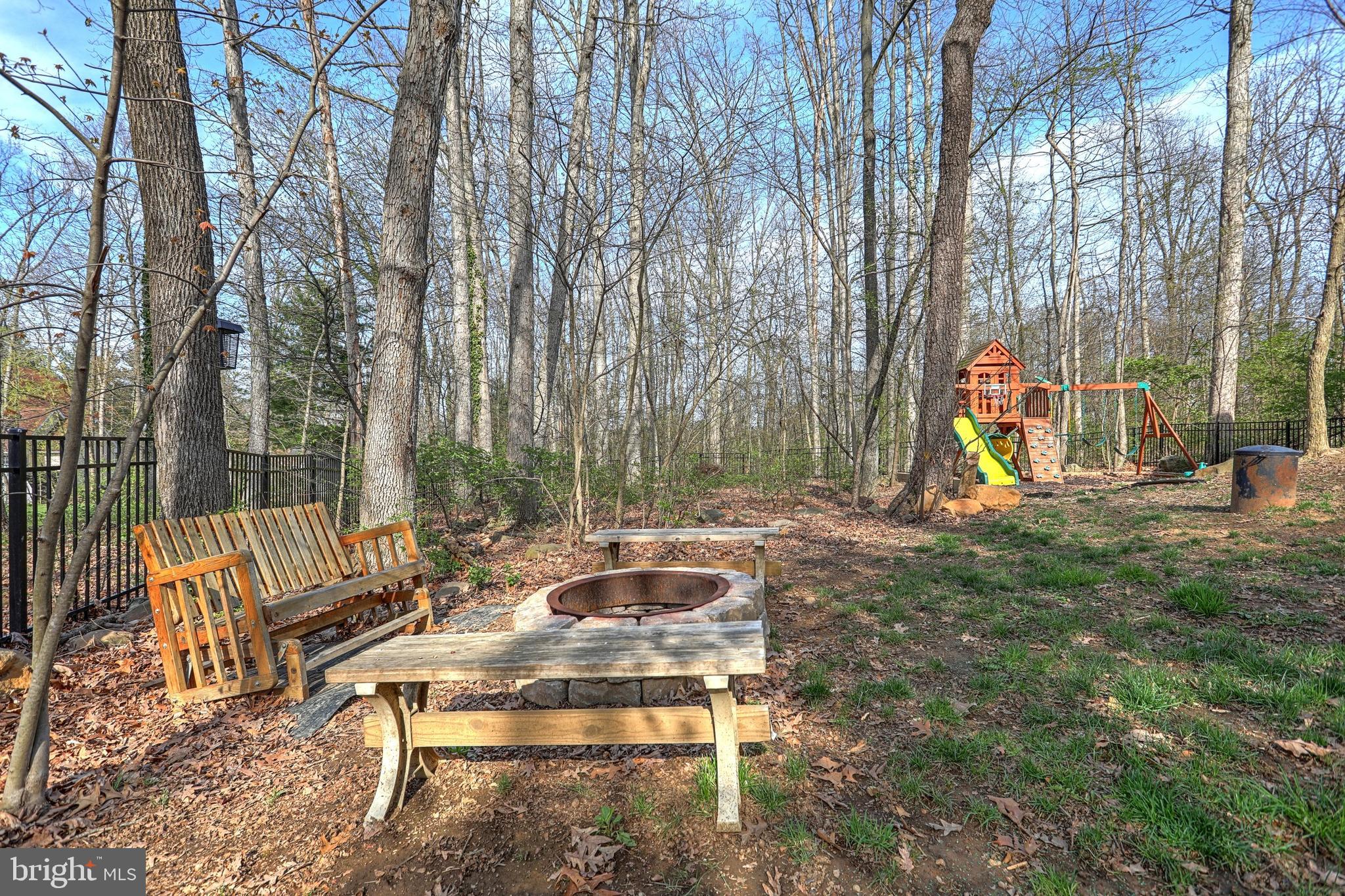 LAKE MEADE - Residential