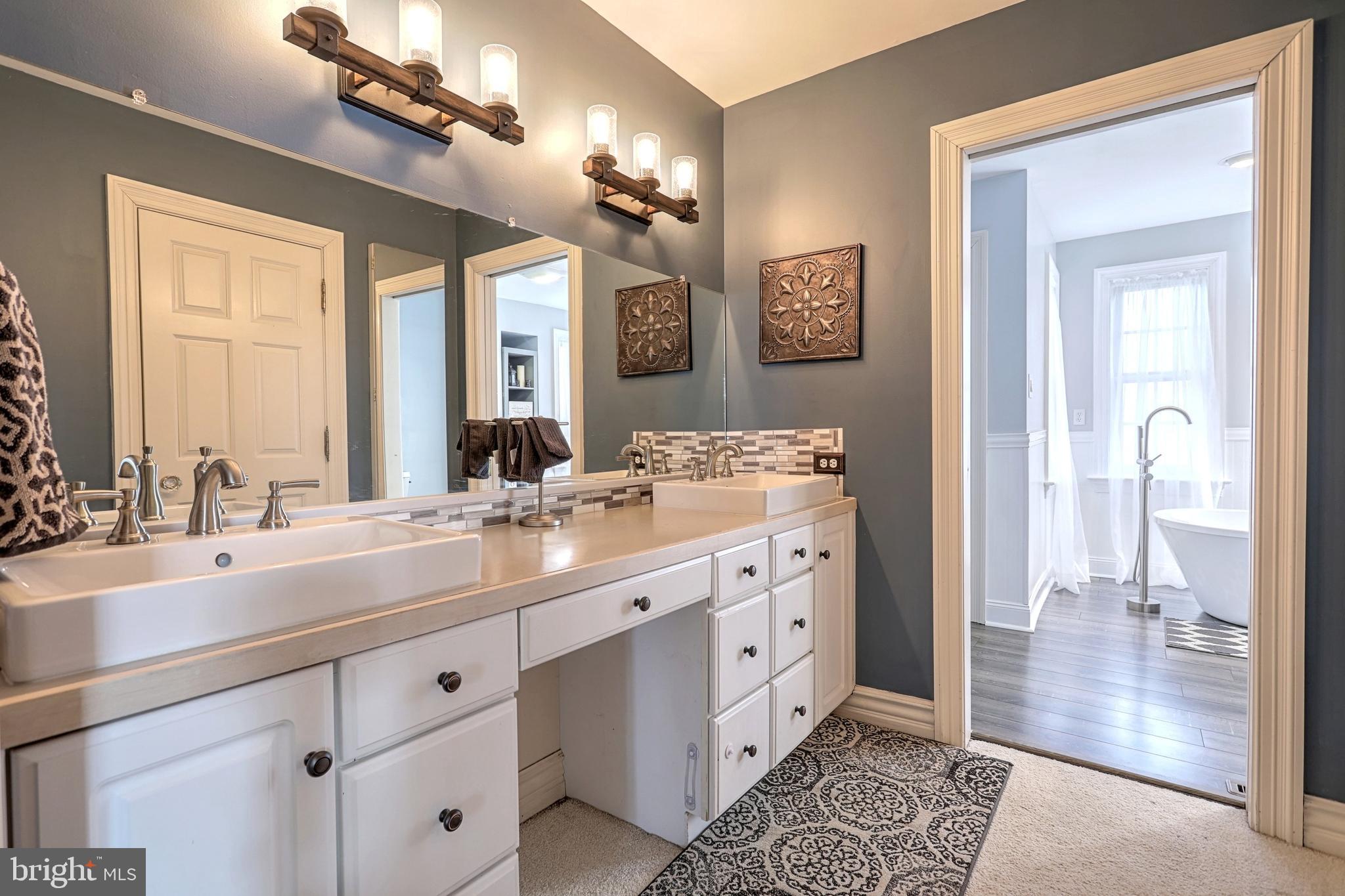 LAKE MEADE - Residential