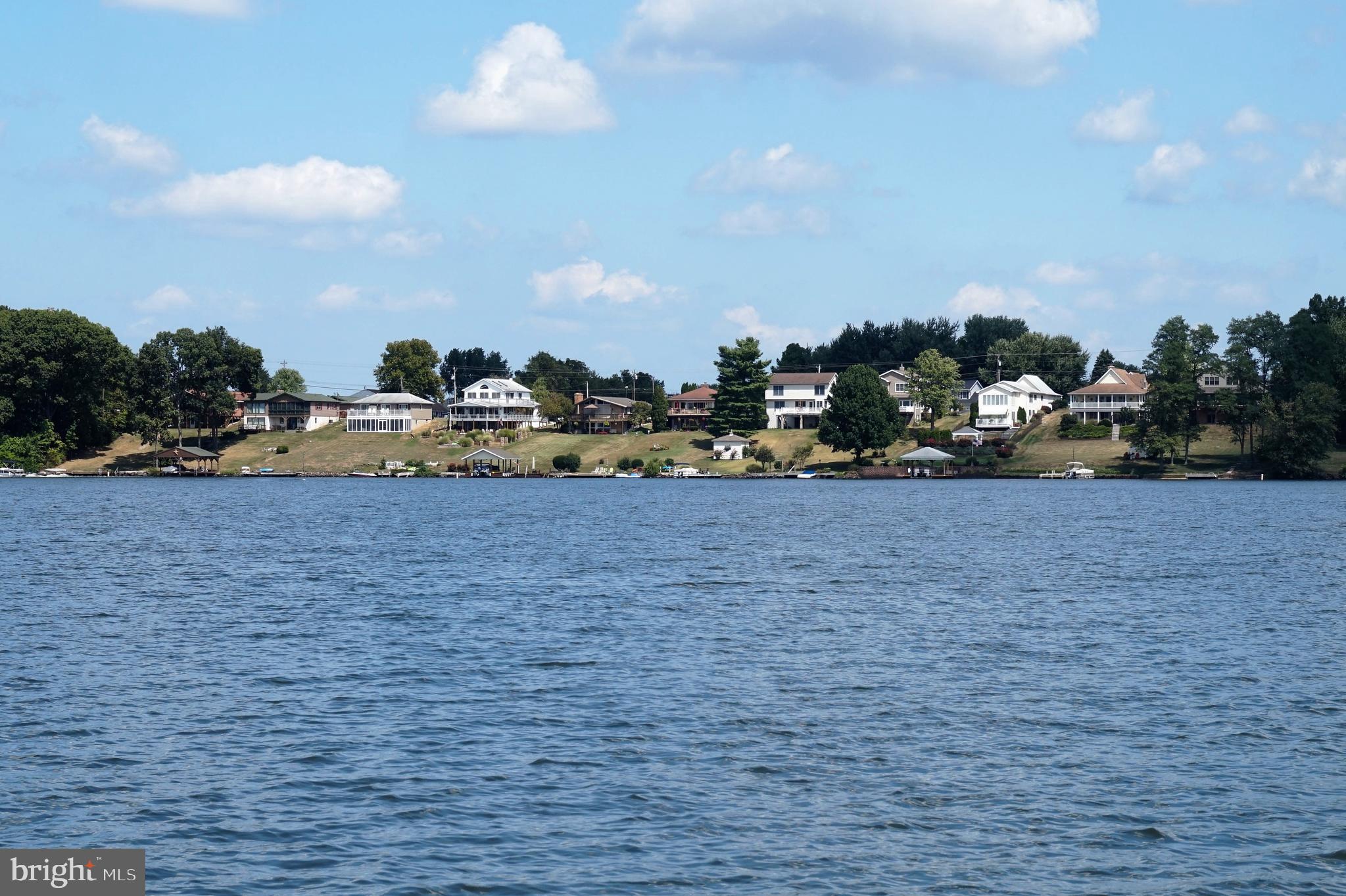 LAKE MEADE - Residential