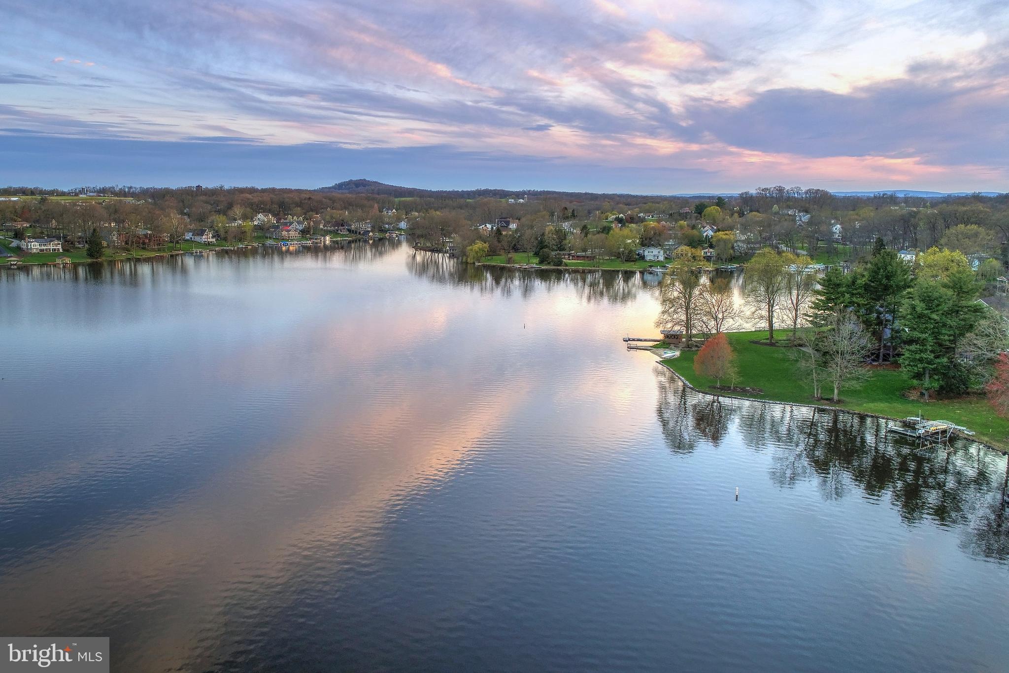 LAKE MEADE - Residential