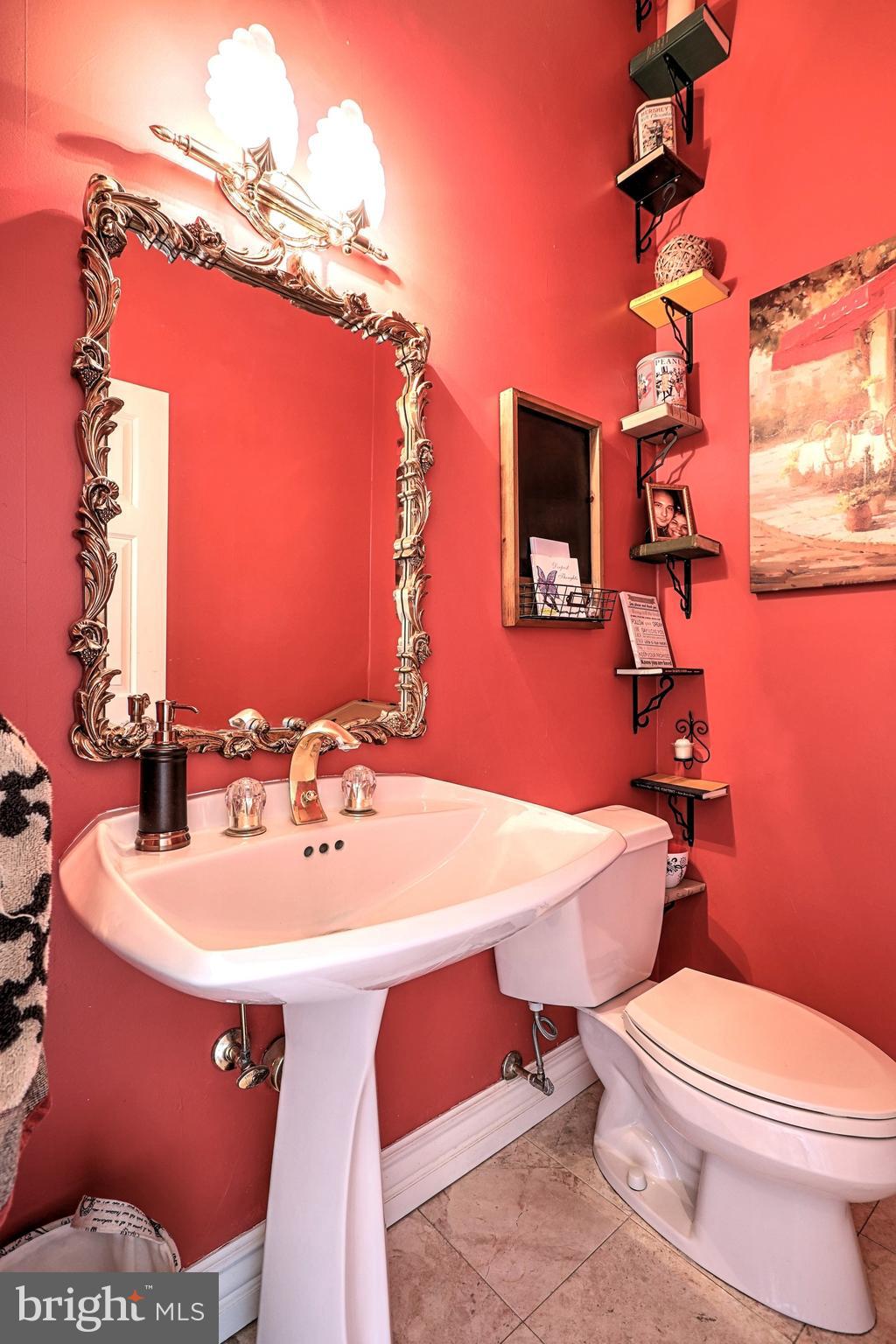 LAKE MEADE - Residential