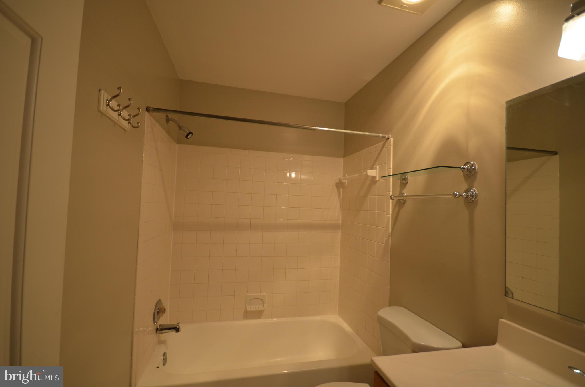 SPOUT RUN TERRACE - Residential Lease