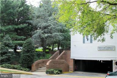 SPOUT RUN TERRACE - Residential Lease