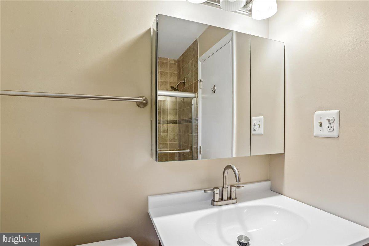 KEMP MILL ESTATES - Residential
