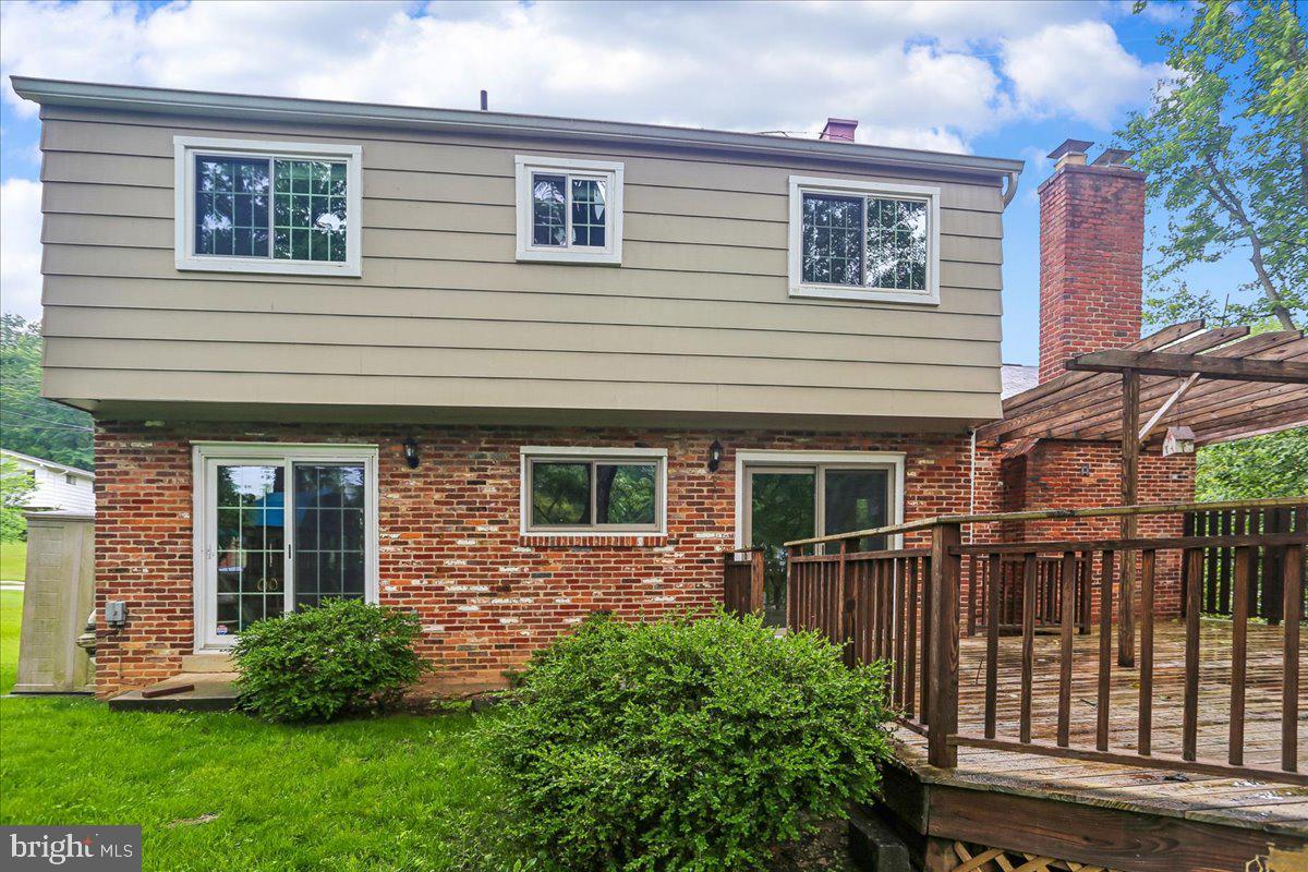 KEMP MILL ESTATES - Residential