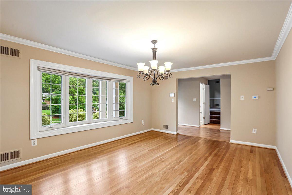 KEMP MILL ESTATES - Residential