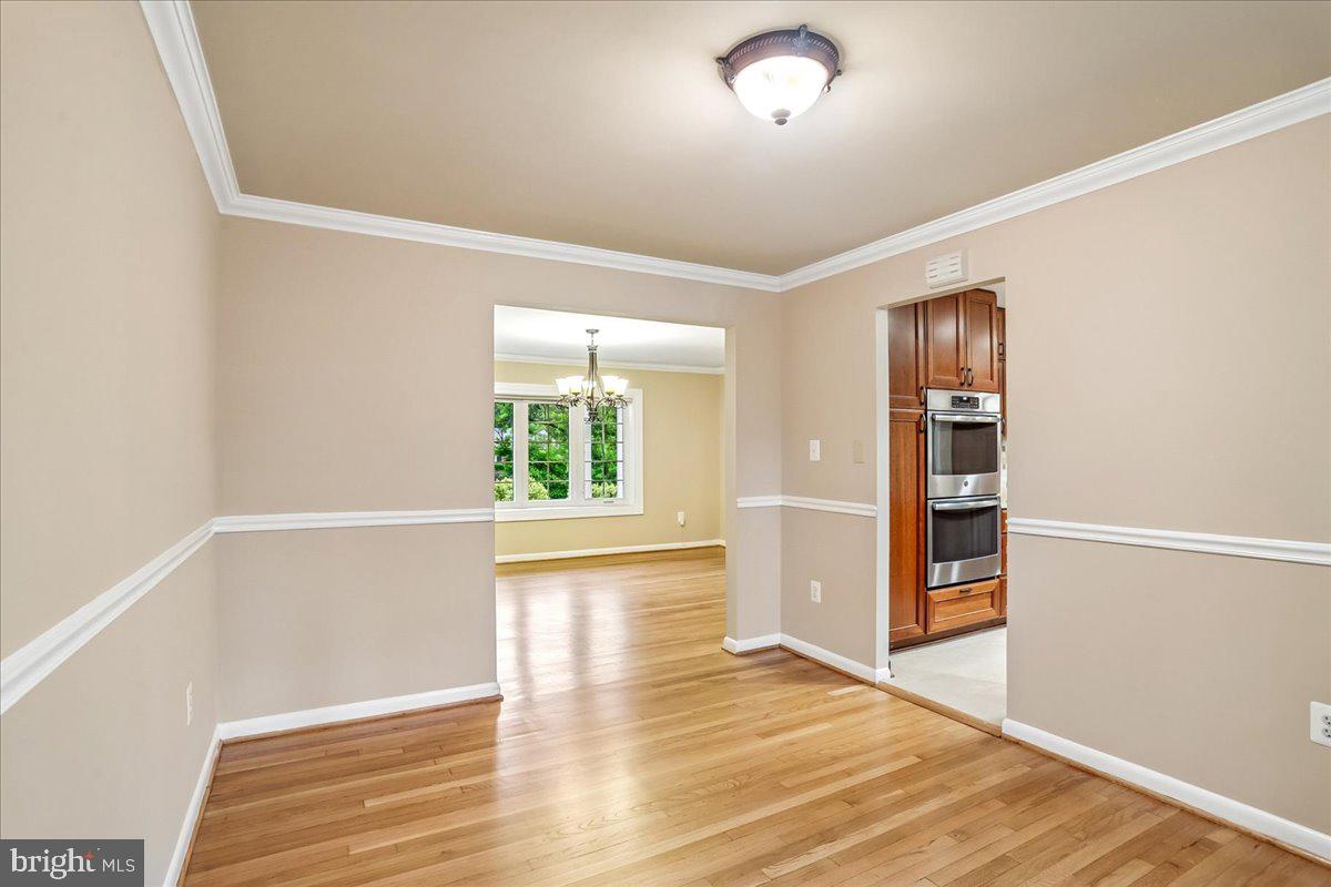 KEMP MILL ESTATES - Residential