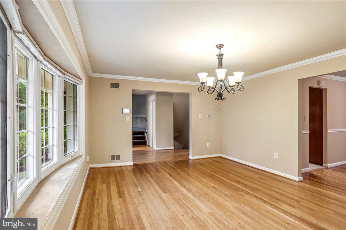 KEMP MILL ESTATES - Residential