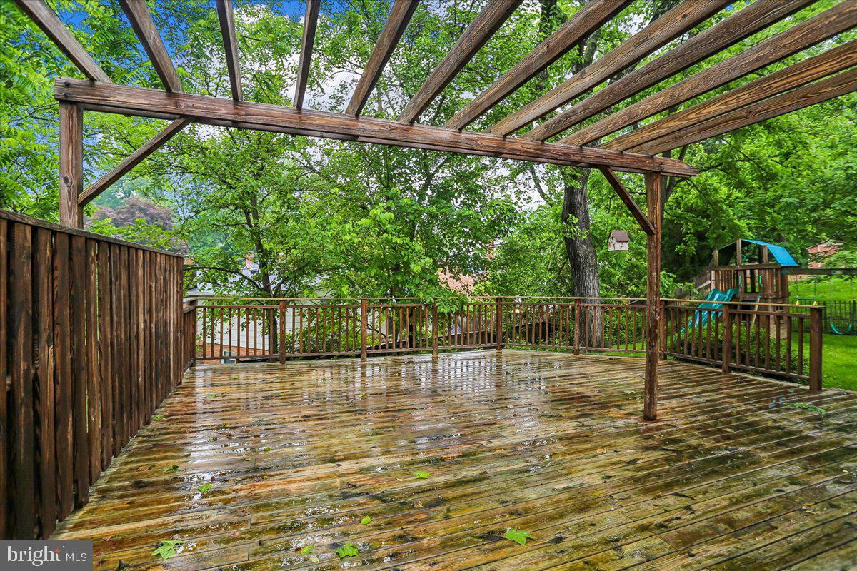 KEMP MILL ESTATES - Residential